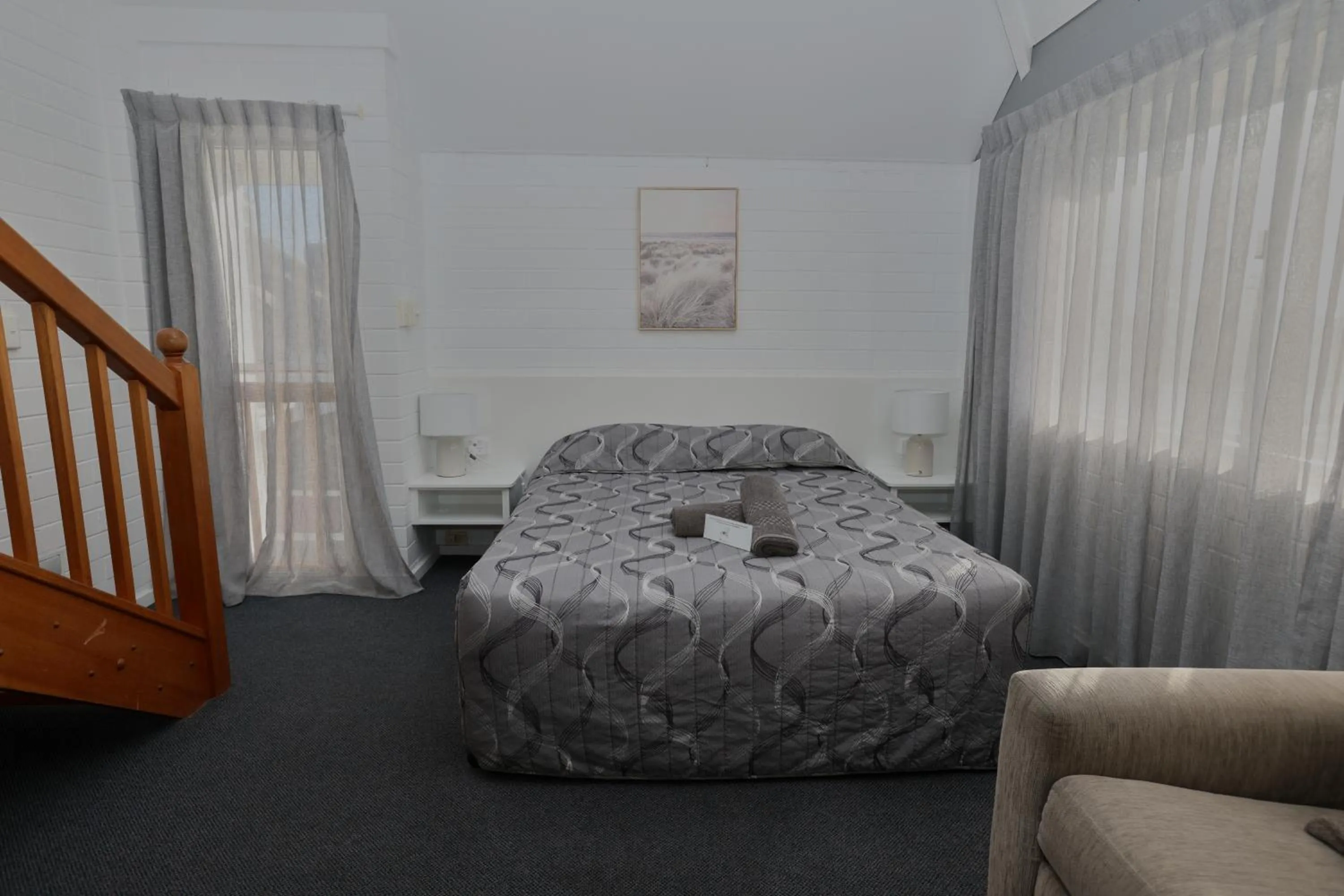 Bed in Dalby Manor Motor Inn