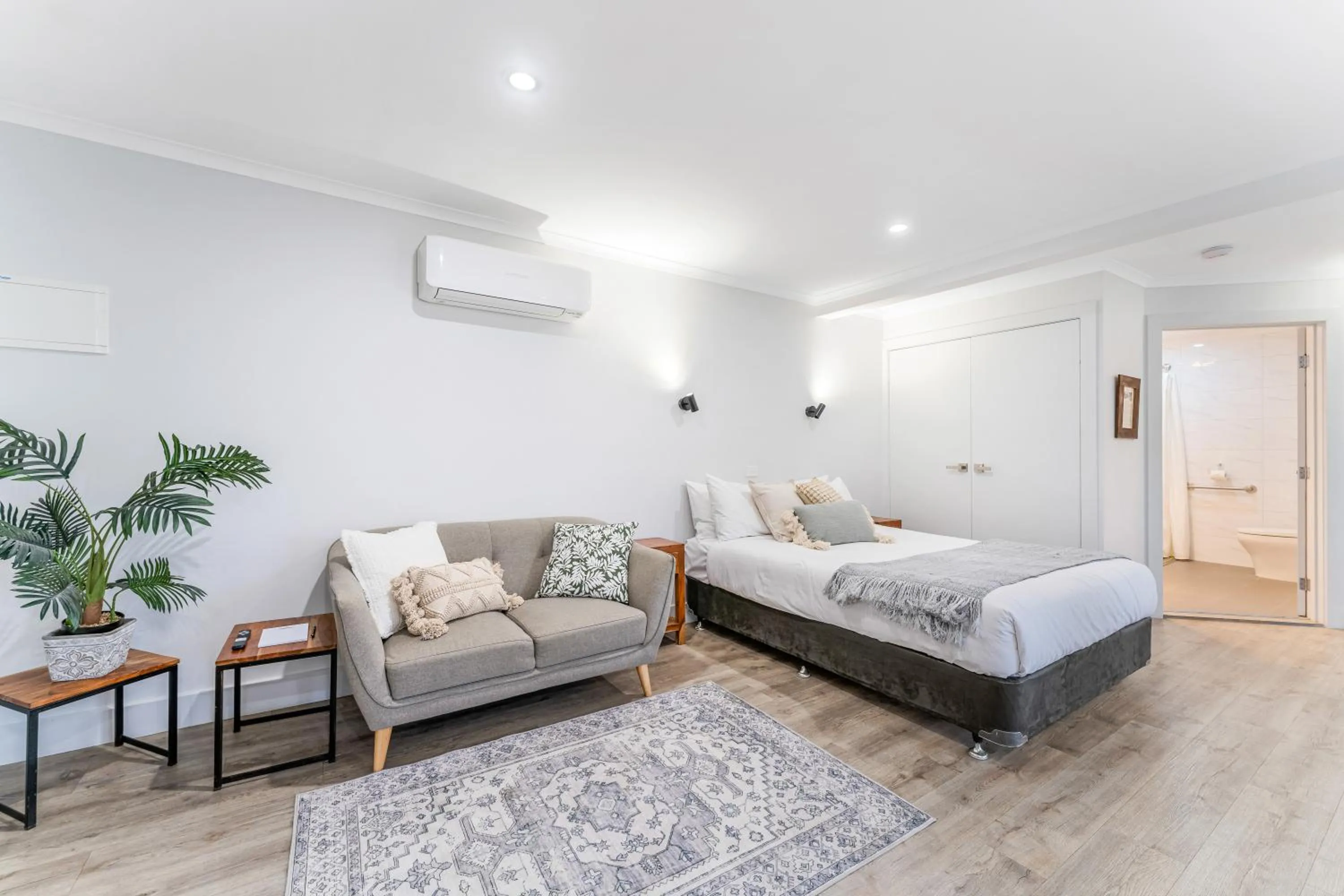 Bedroom, Bed in BIG4 Tasman Holiday Parks - Bright