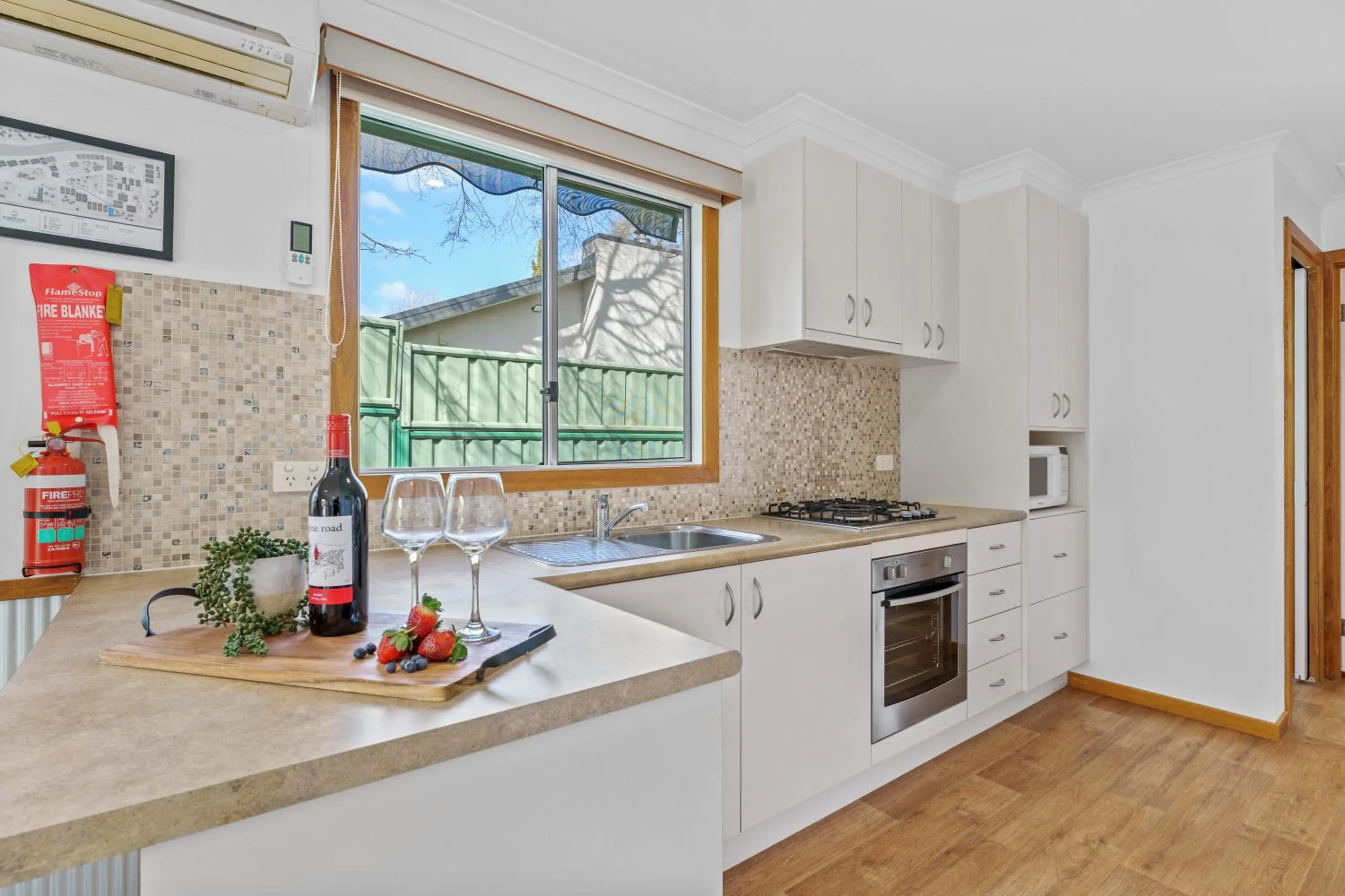 Kitchen or kitchenette in BIG4 Tasman Holiday Parks - Bright