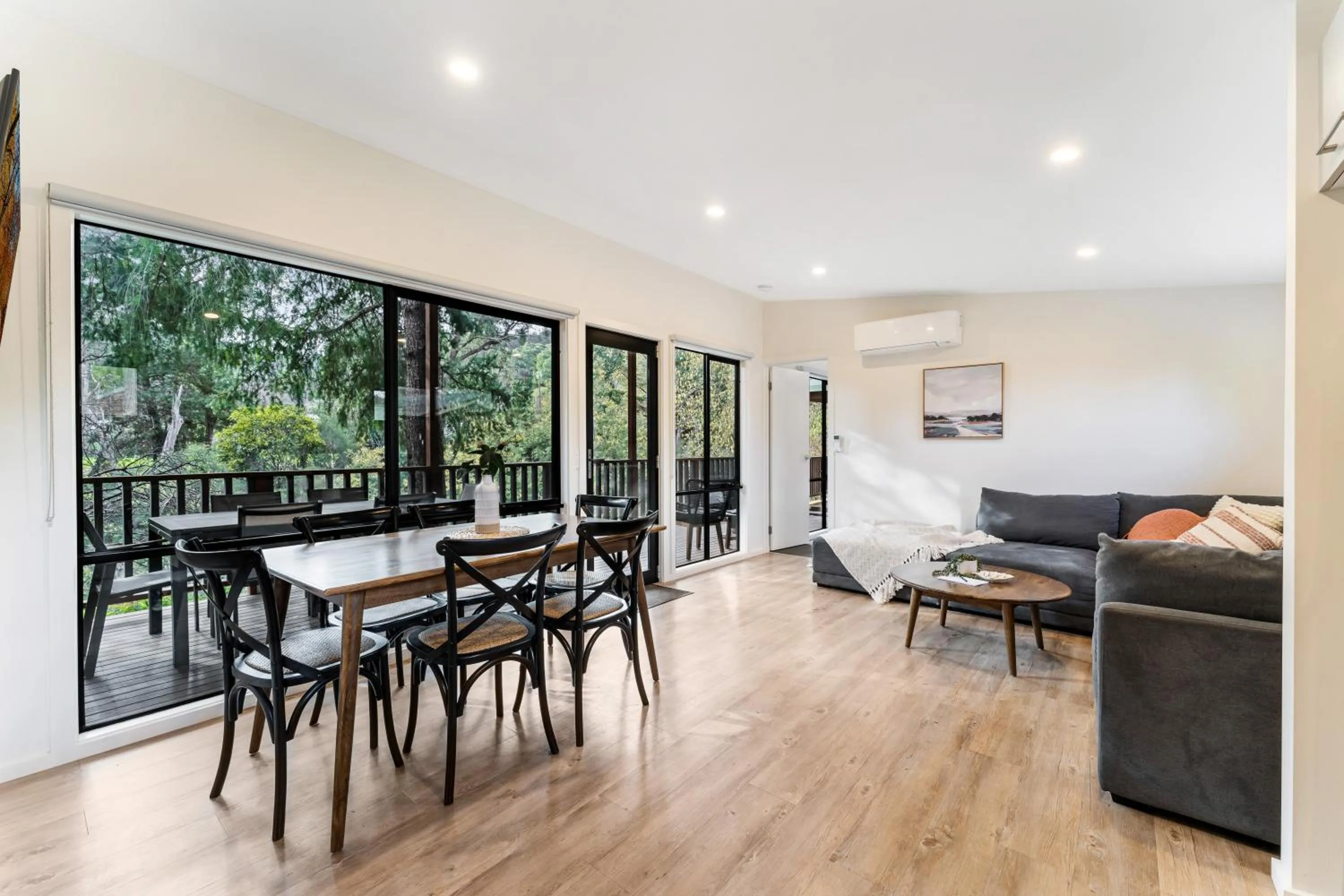 Dining area in BIG4 Tasman Holiday Parks - Bright