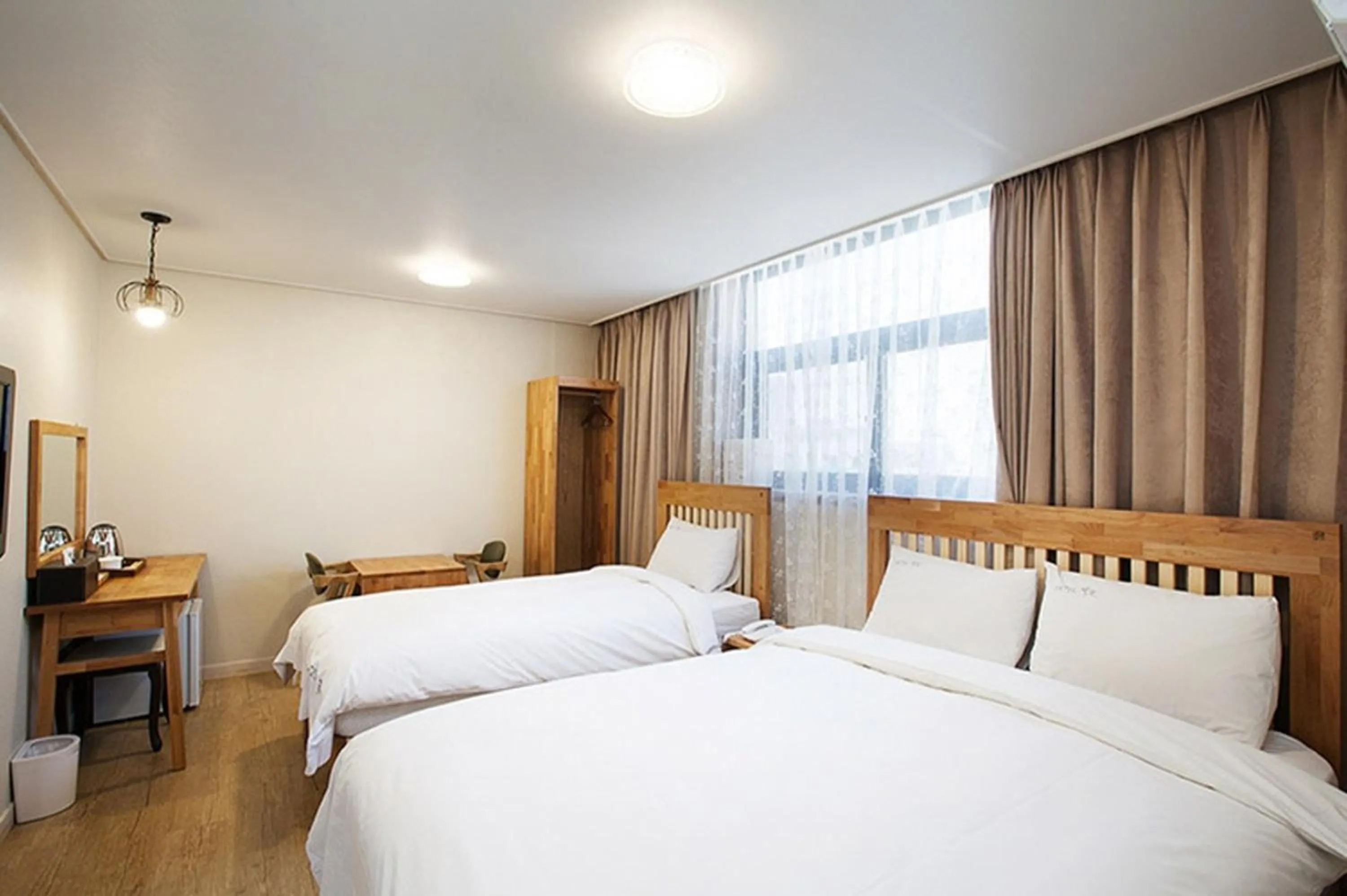 Bedroom, Bed in Elin Hotel