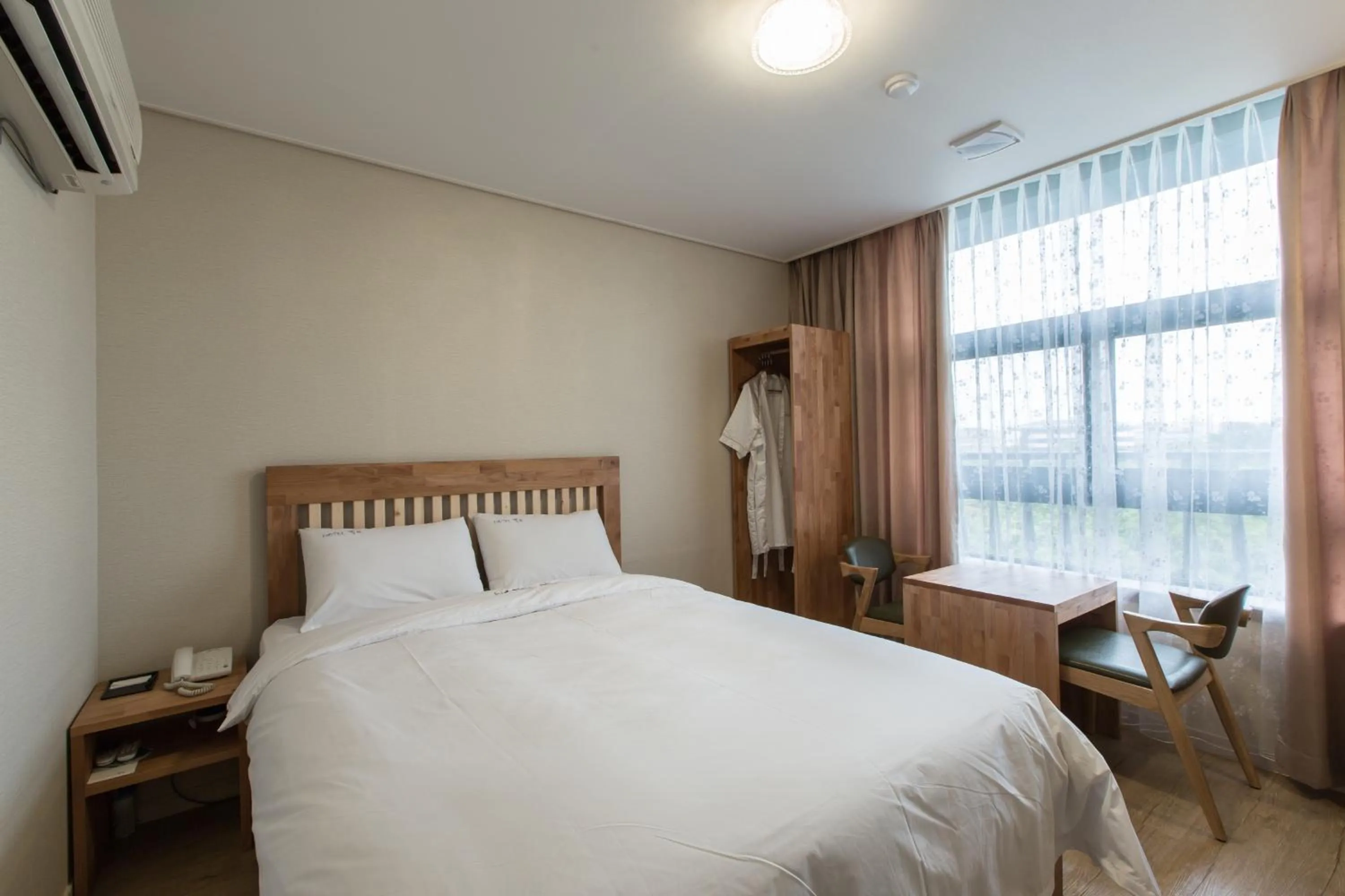 Bedroom, Bed in Elin Hotel