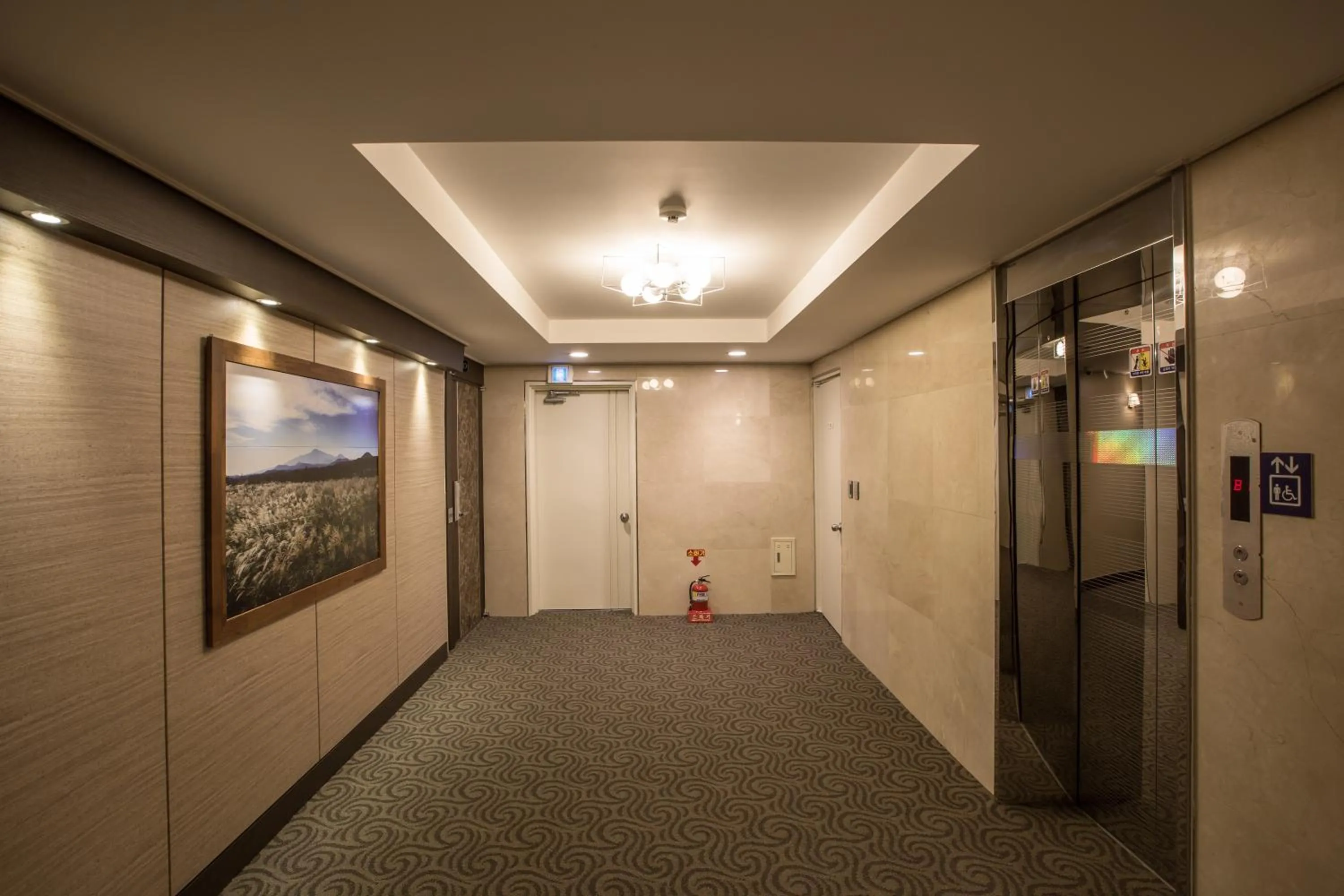 Decorative detail in Elin Hotel