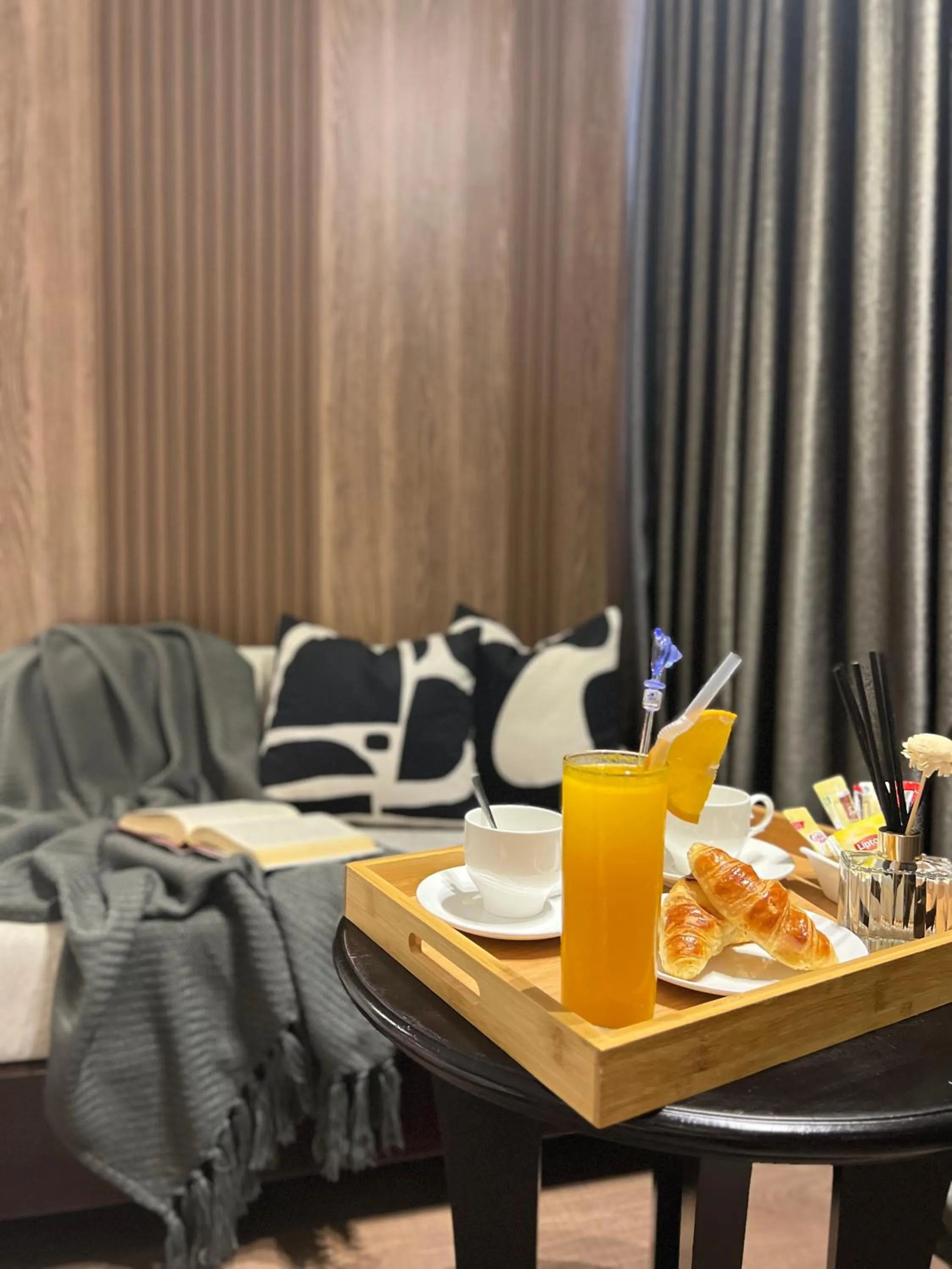 Food and drinks in Harmony Phnom Penh Hotel