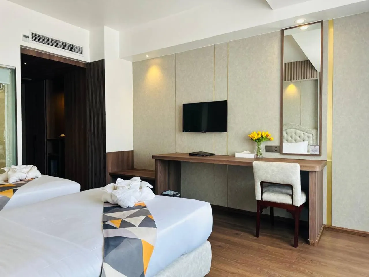 TV and multimedia, Bed in Harmony Phnom Penh Hotel