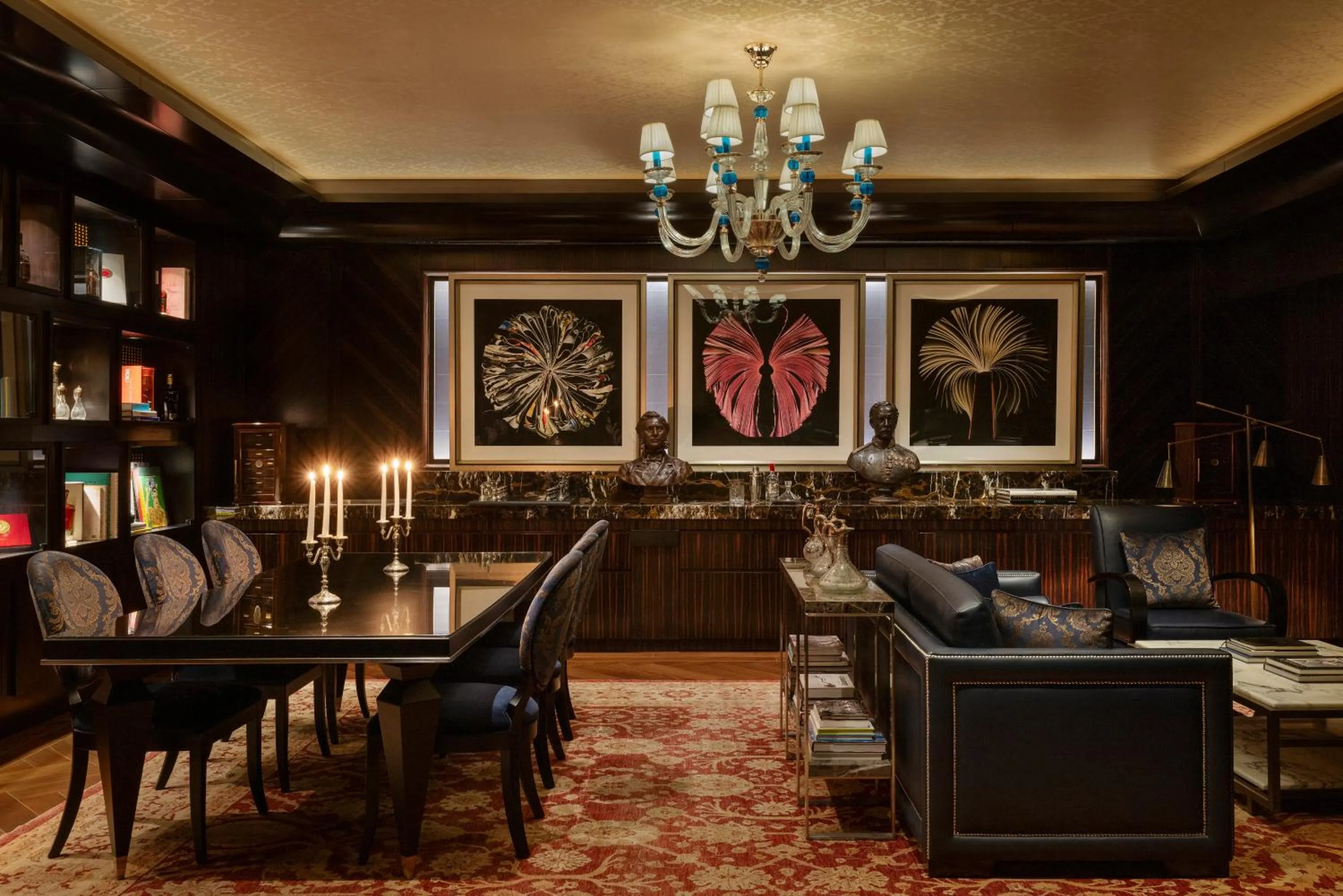 Lounge or bar in Raffles Istanbul