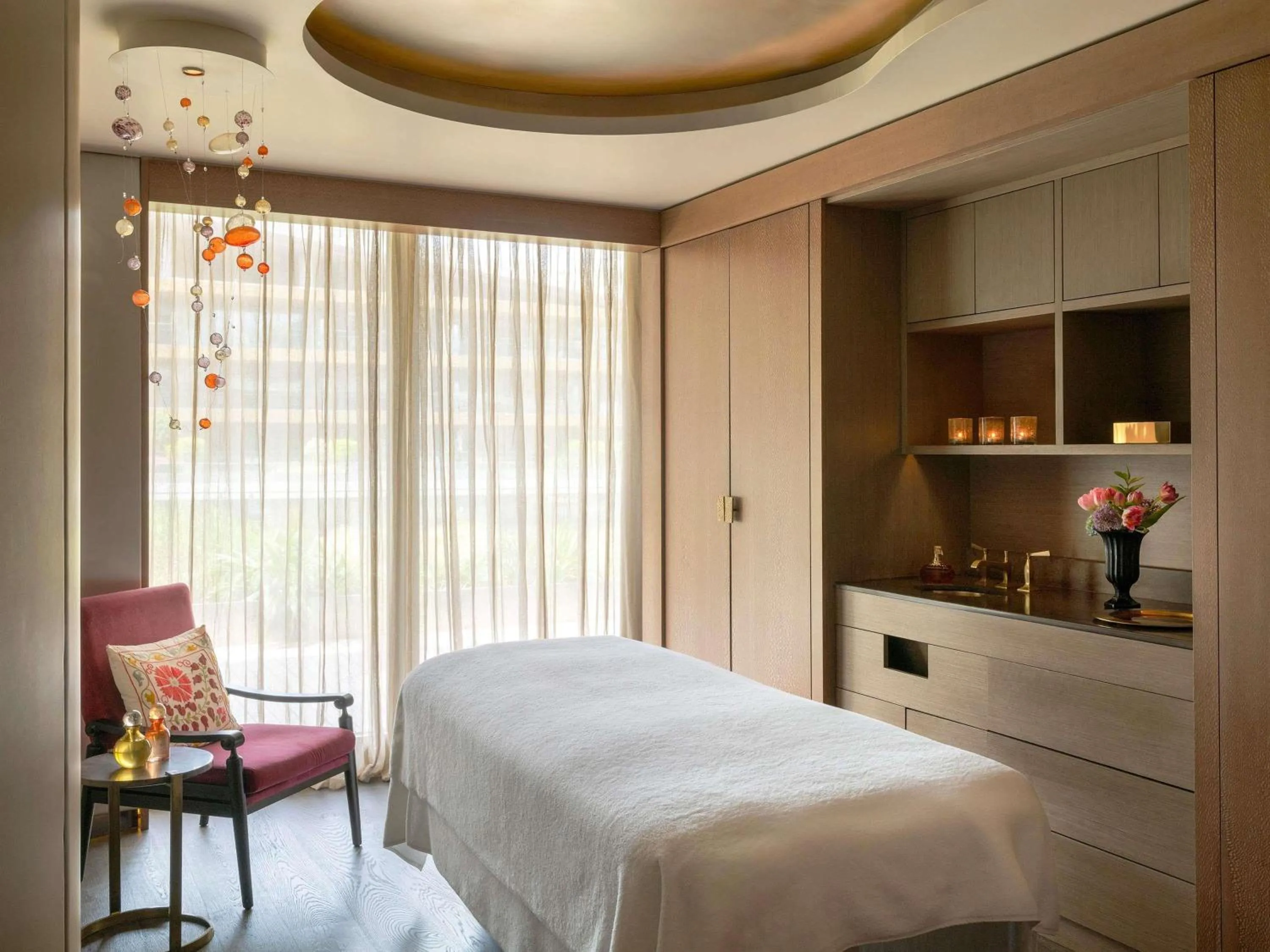 Spa and wellness centre/facilities, Bed in Raffles Istanbul