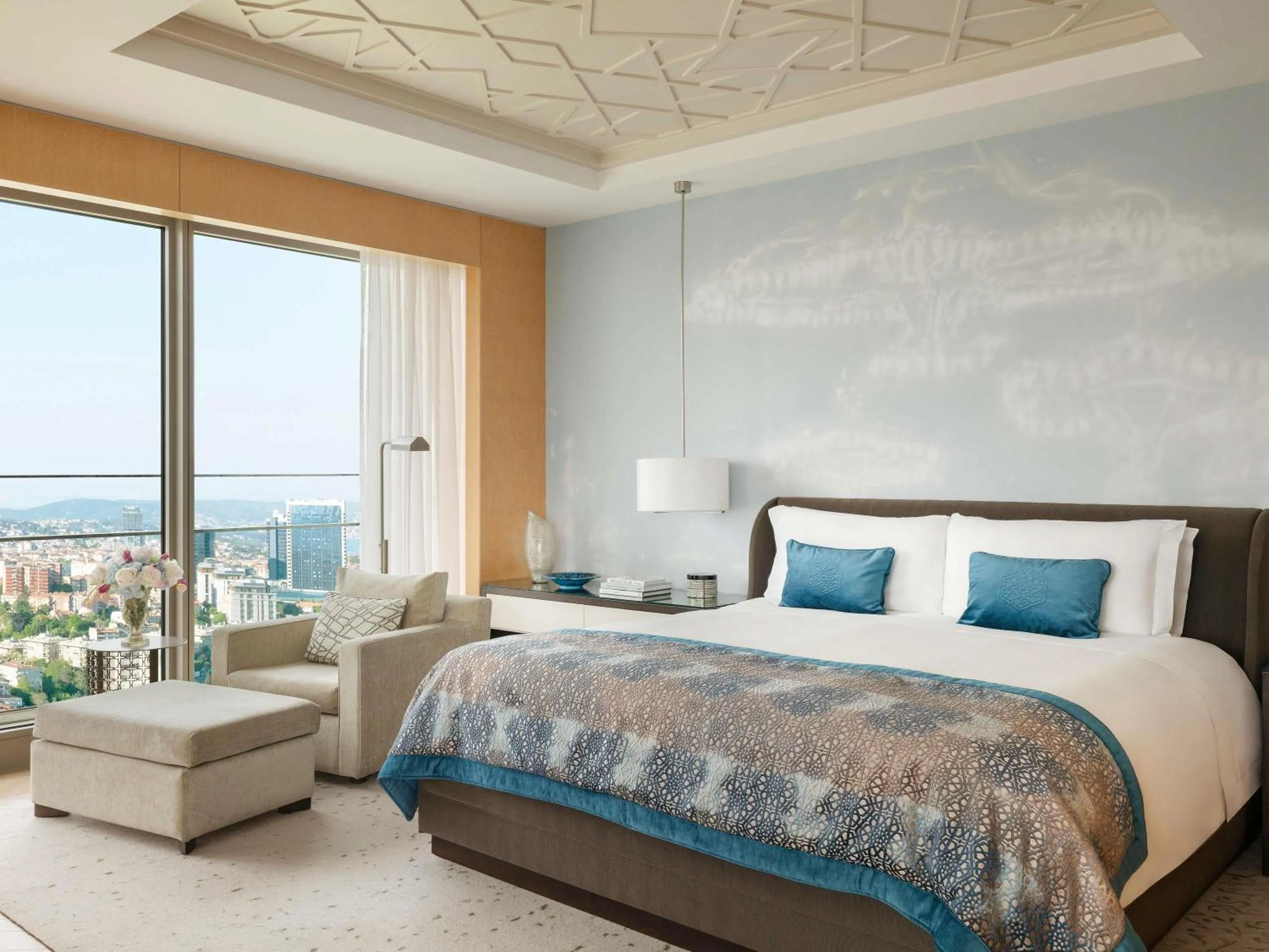 Bedroom, Bed in Raffles Istanbul