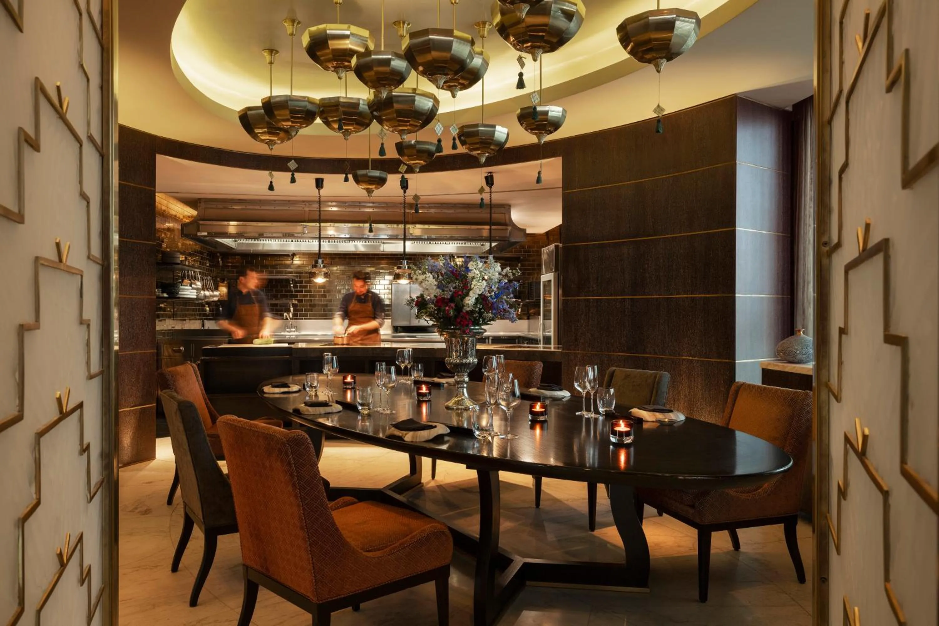 Restaurant/places to eat in Raffles Istanbul