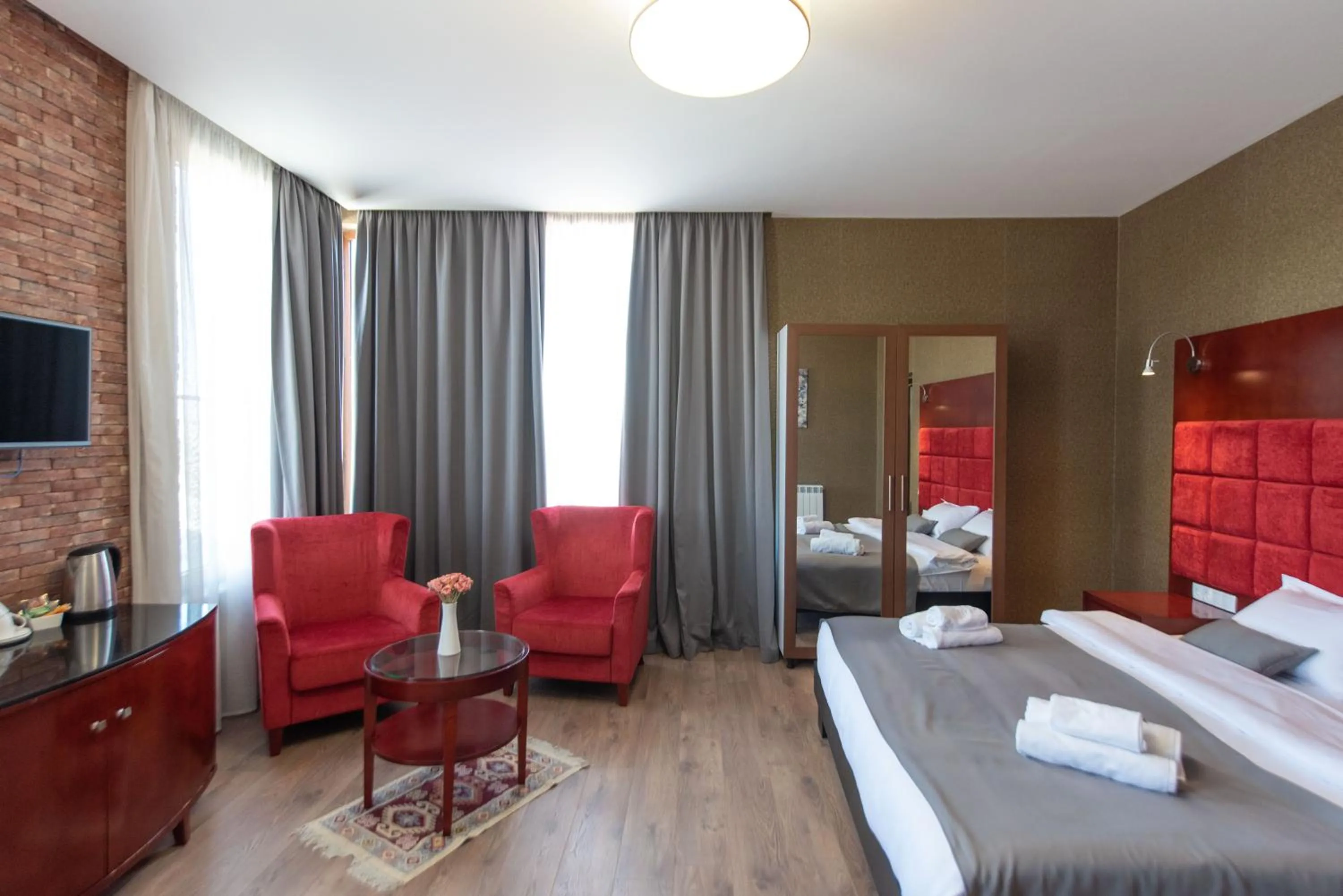 Bed in Kraveli Hotel