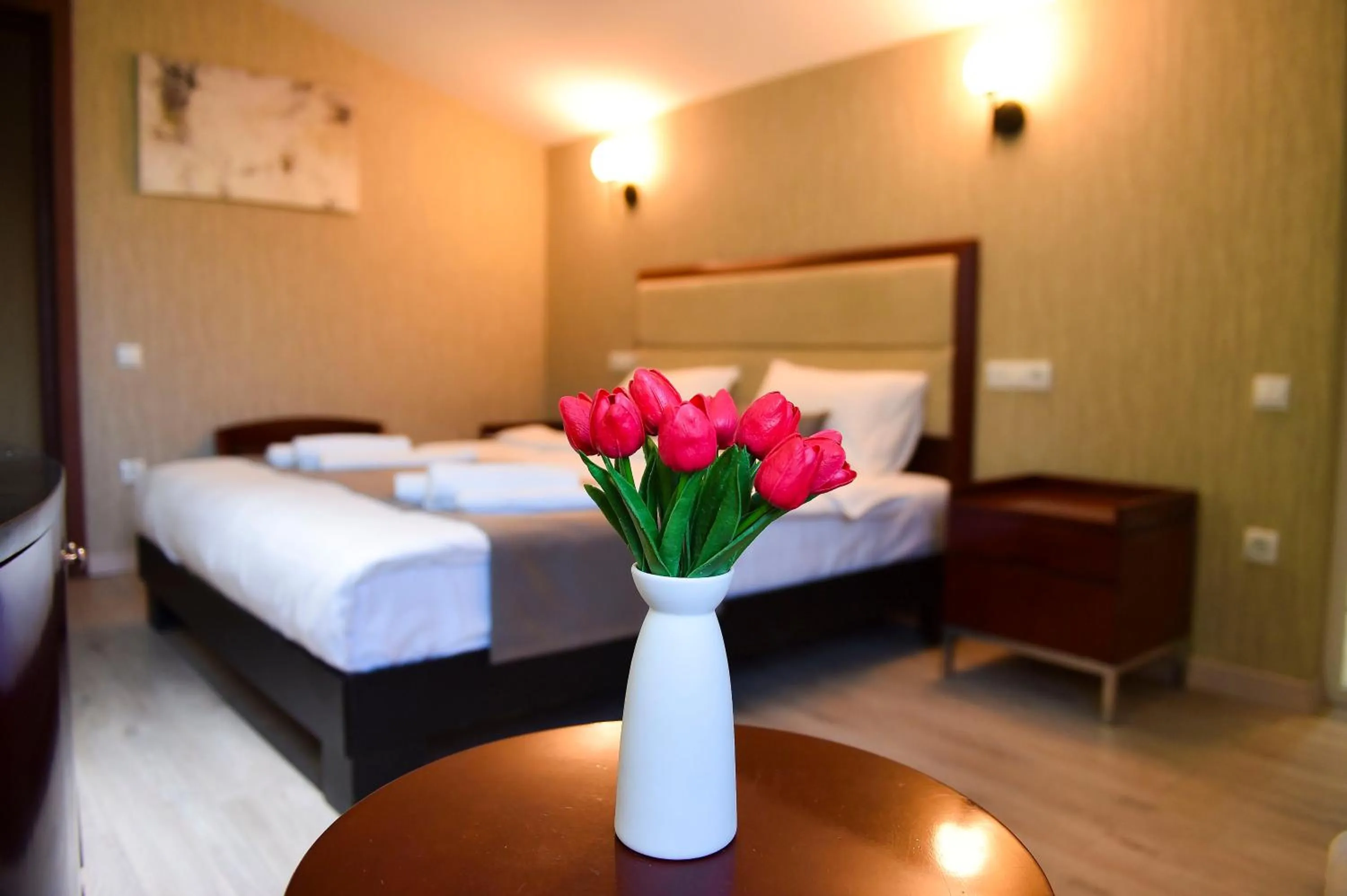 Bed in Kraveli Hotel