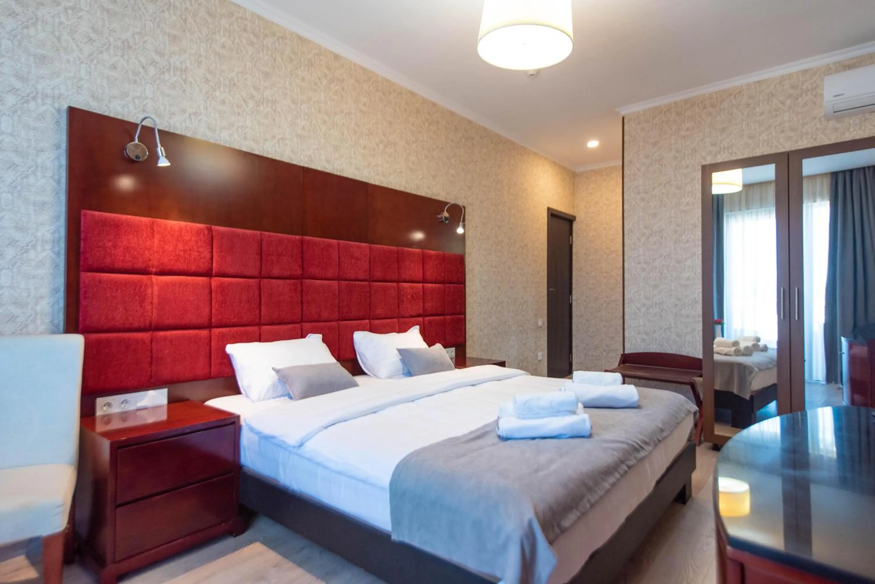 Bed in Kraveli Hotel