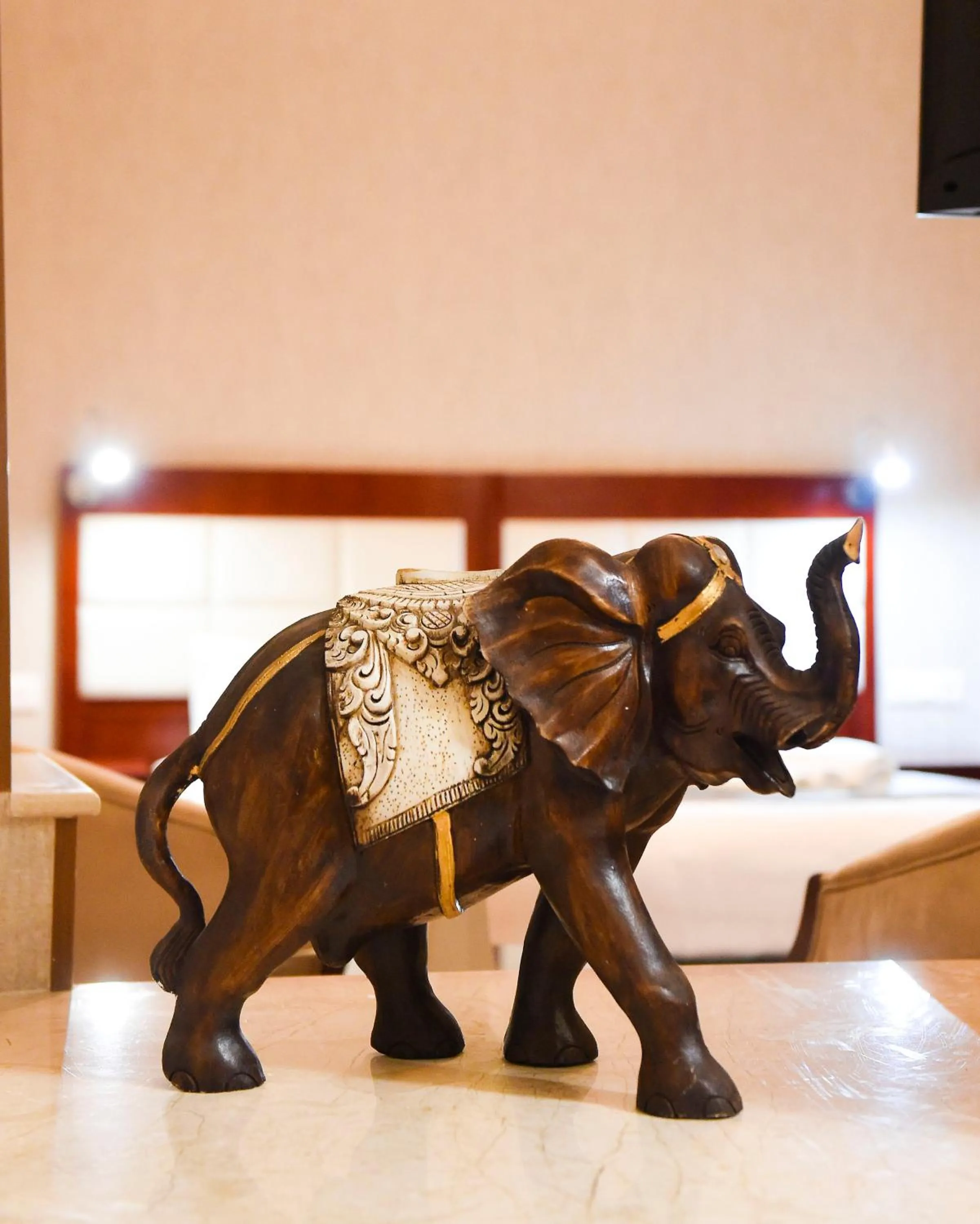 Decorative detail in Kraveli Hotel