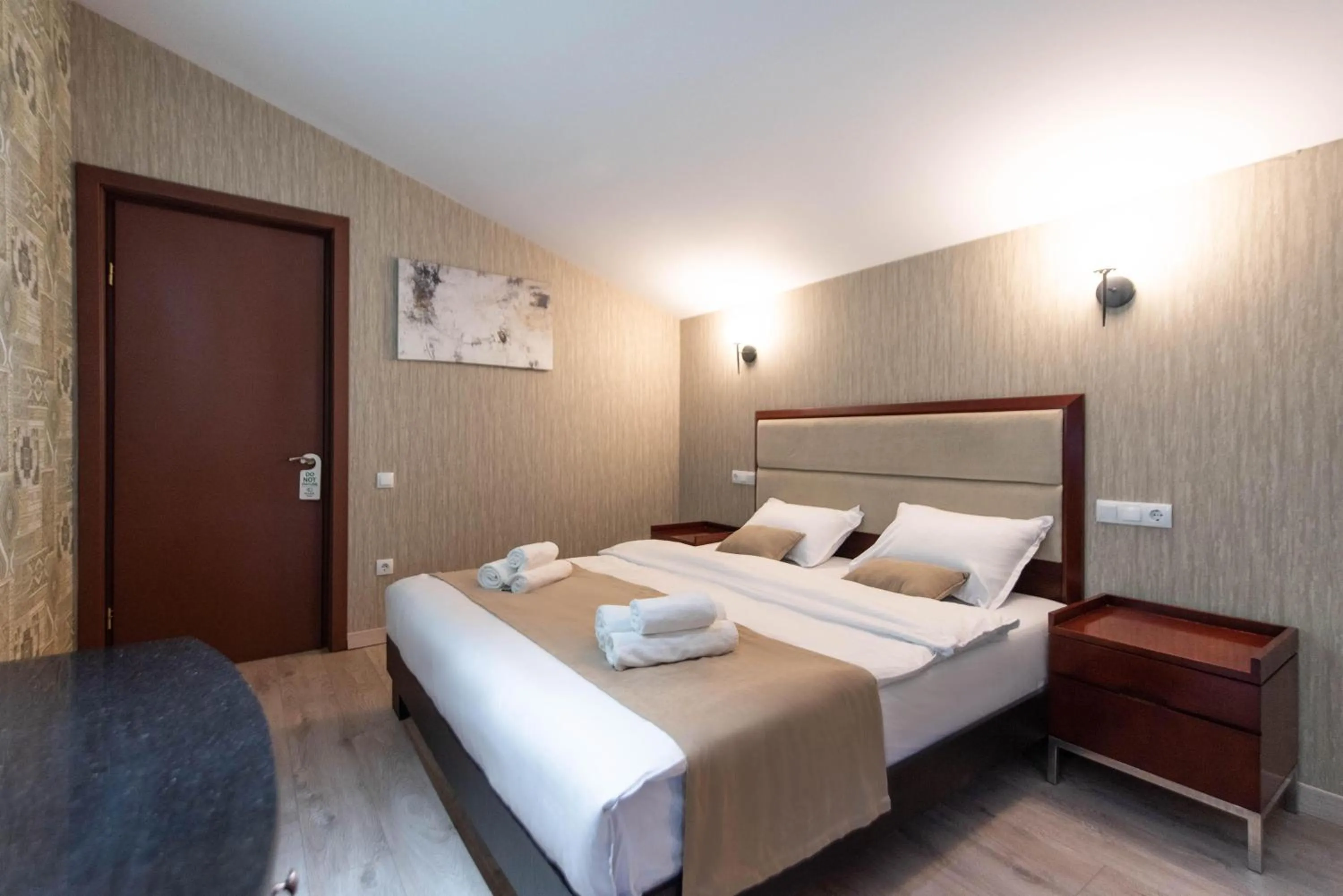 Bed in Kraveli Hotel