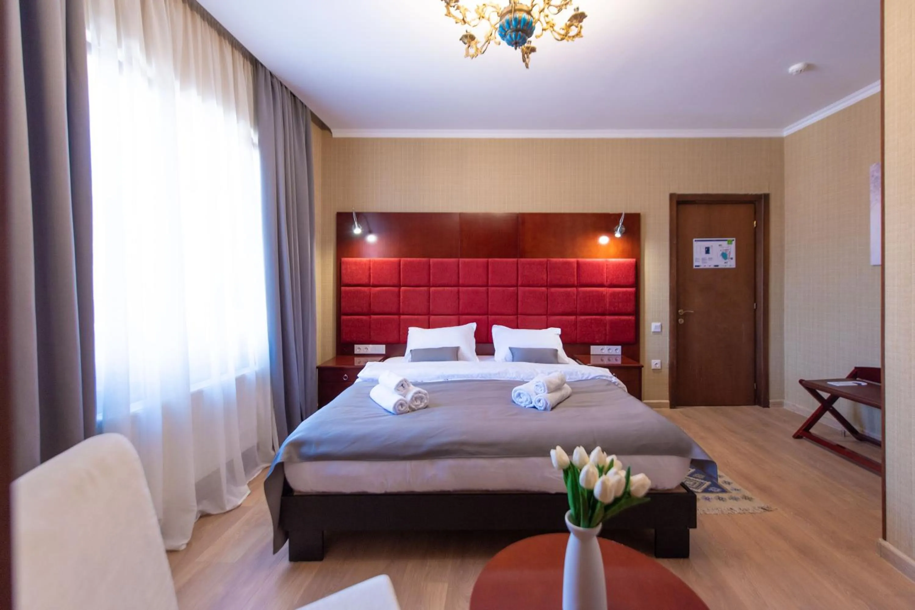 Bed in Kraveli Hotel