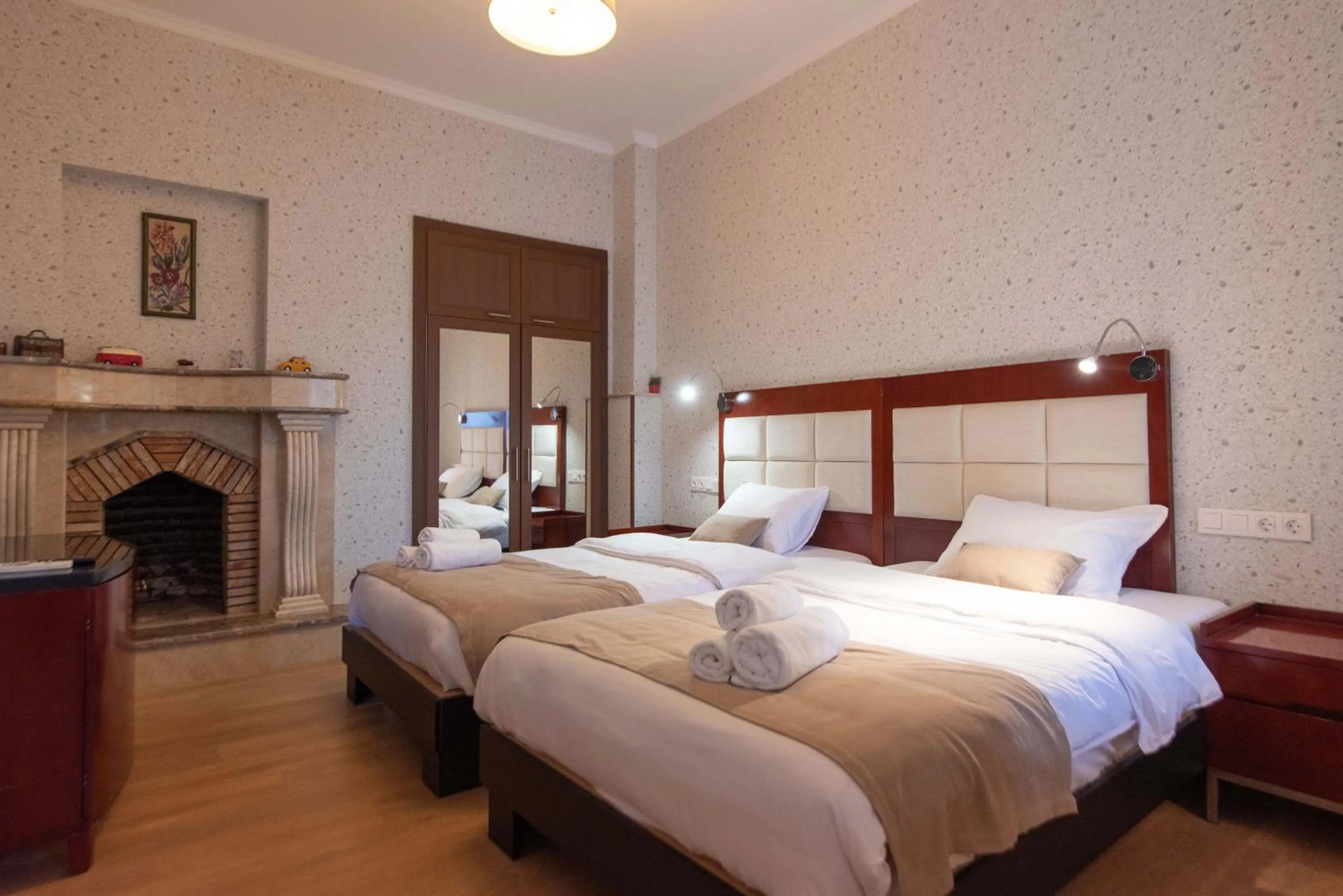 Bed in Kraveli Hotel