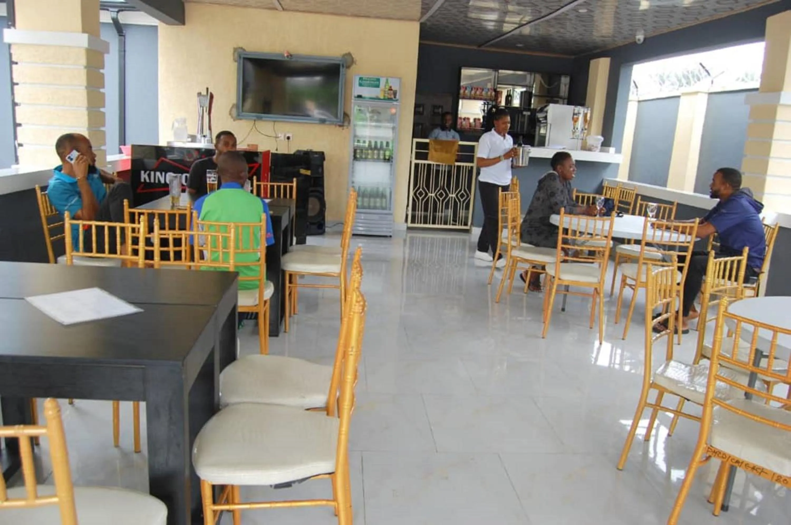 Restaurant/places to eat in STARSAPPHIRE LUXURY HOTELS LTD