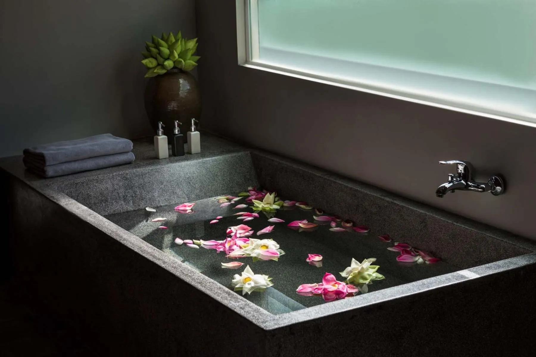 Bath in Sokkhak Boutique Resort & Spa