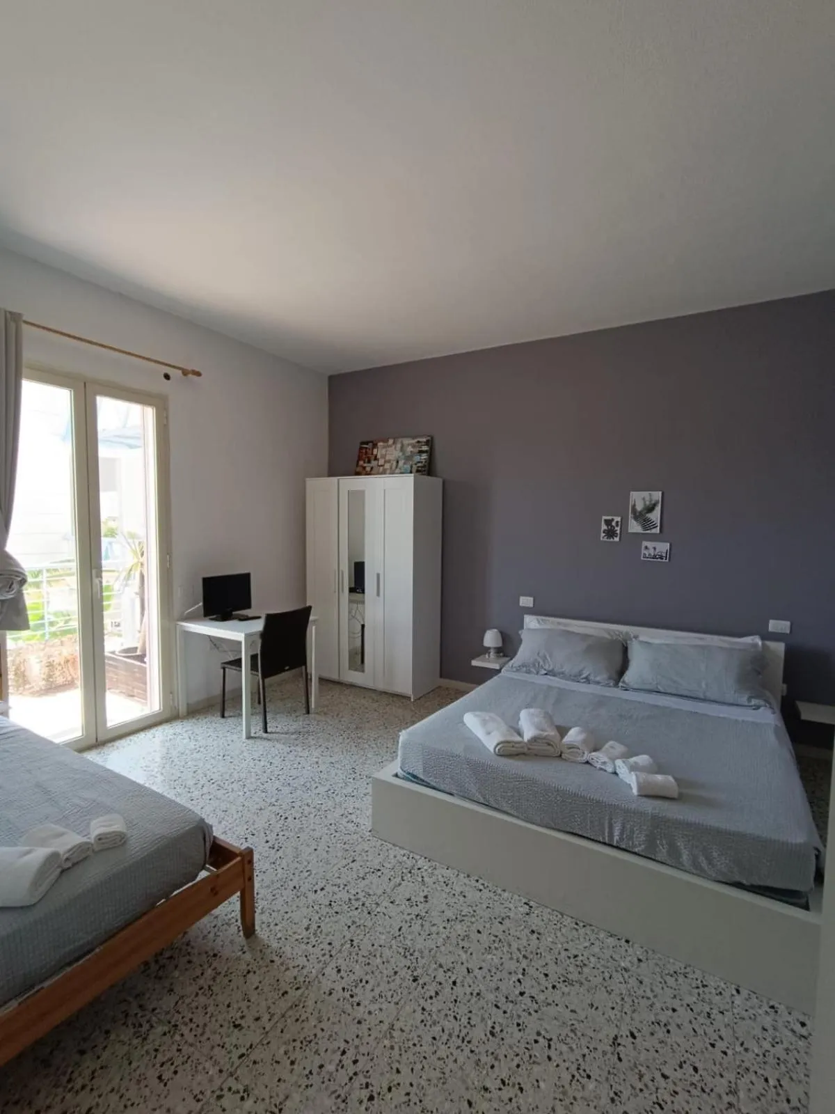 Photo of the whole room, Bed in Glemerald Hostel