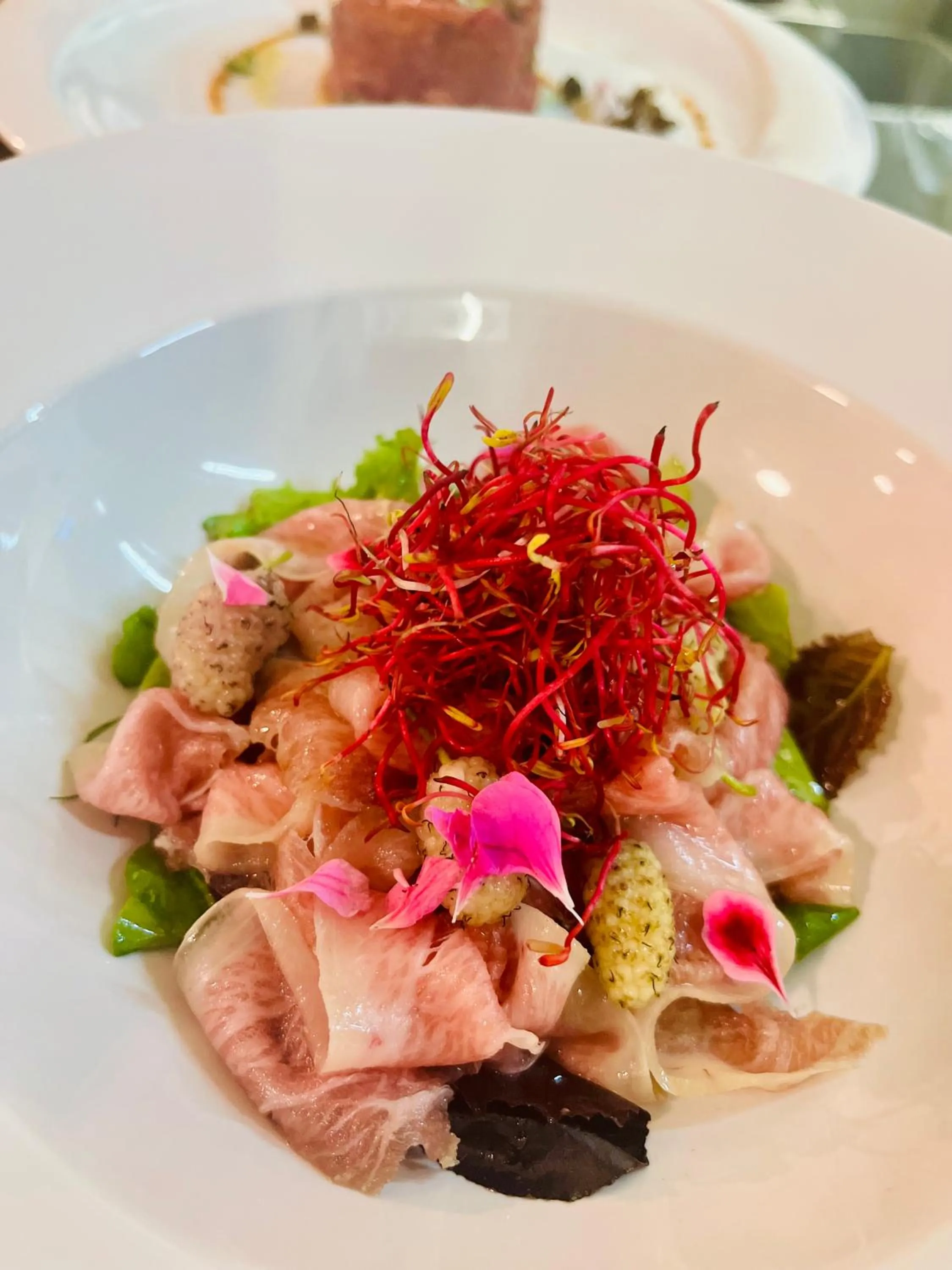 Restaurant/places to eat in Glemerald Hostel