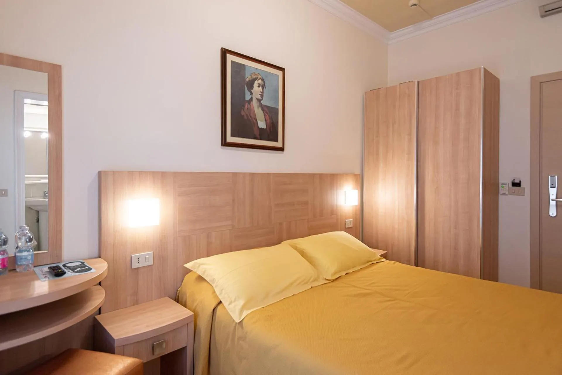 Photo of the whole room, Bed in Hotel Corinna