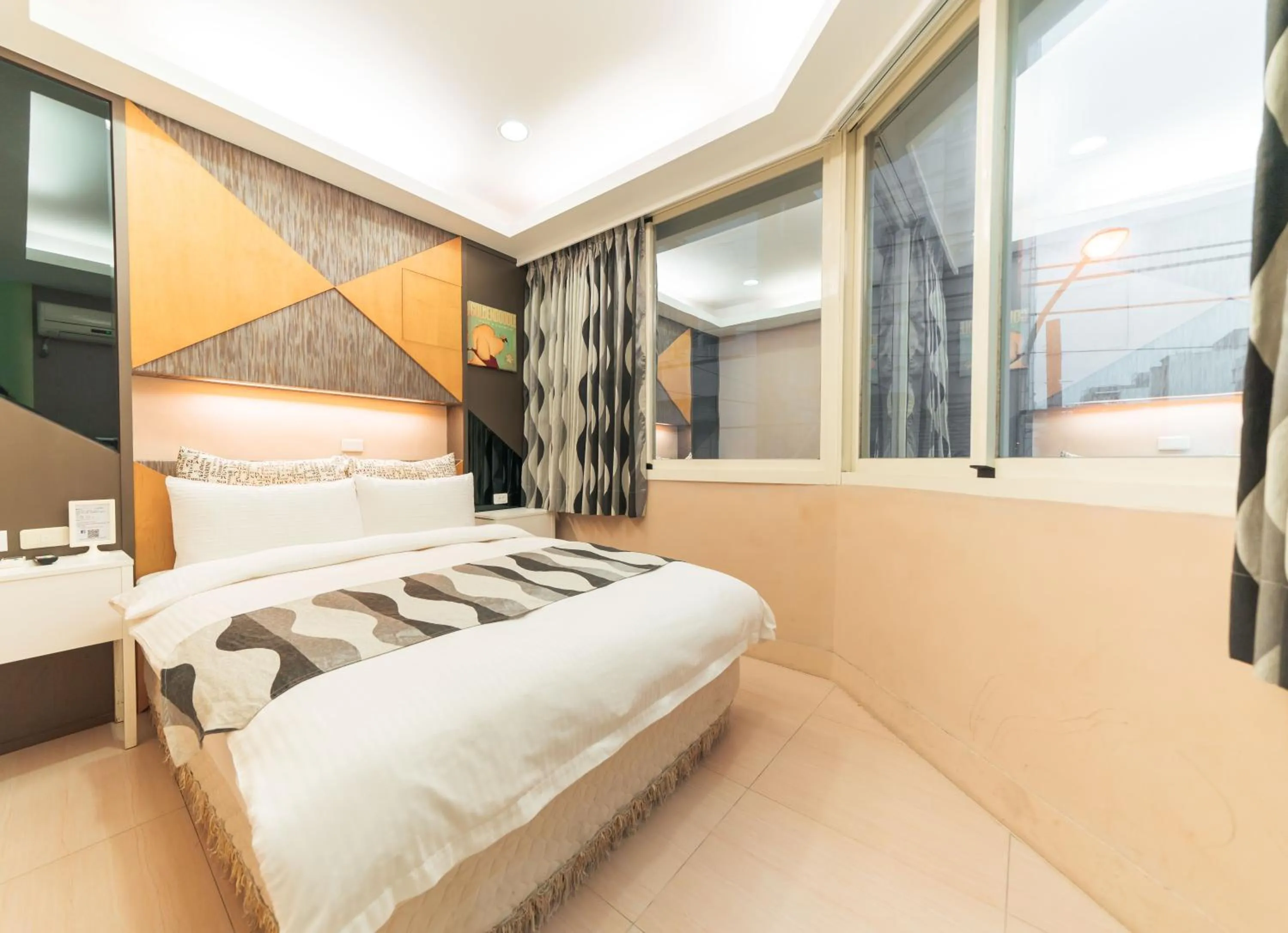 Photo of the whole room in Story Inn City