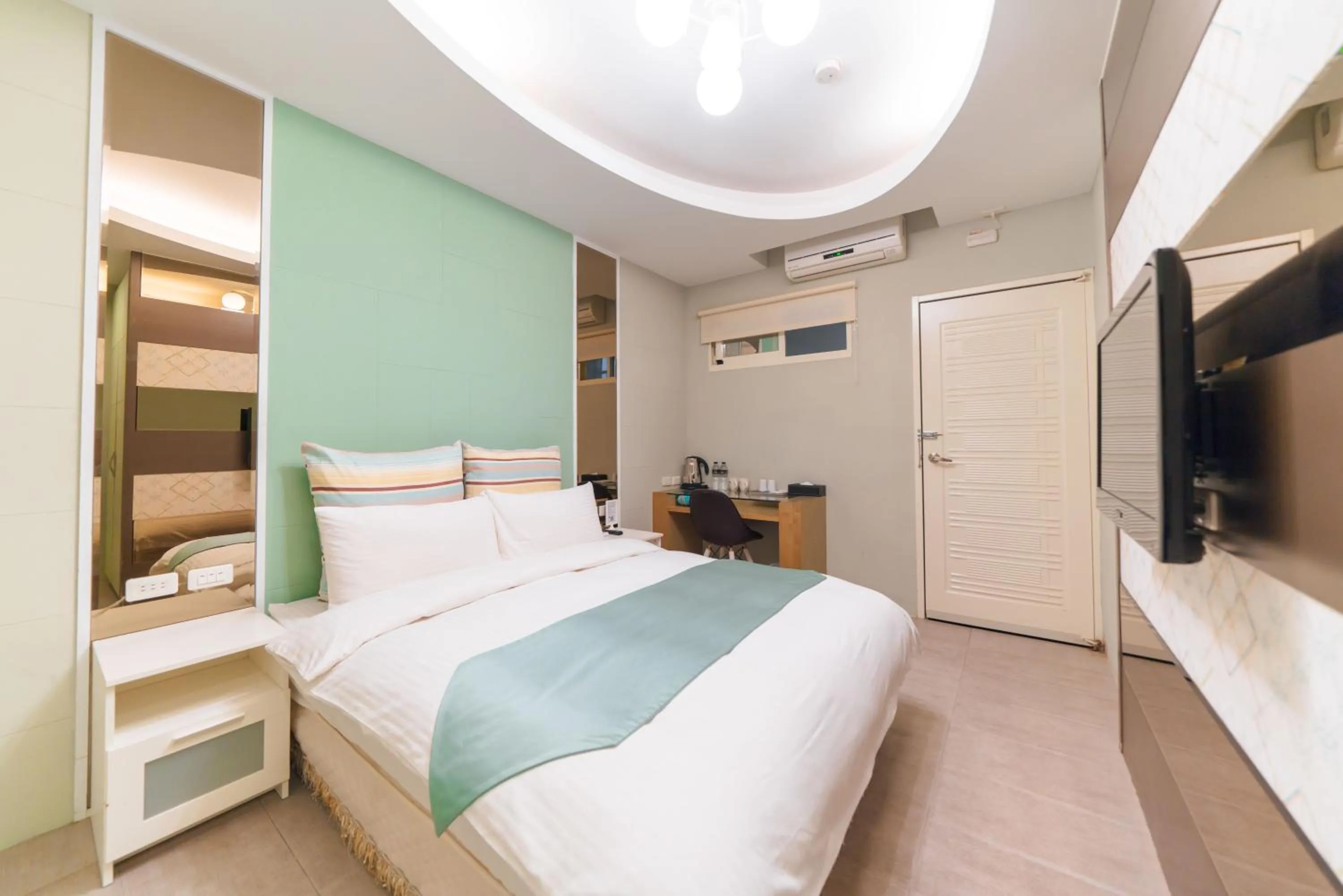 Bed in Story Inn City