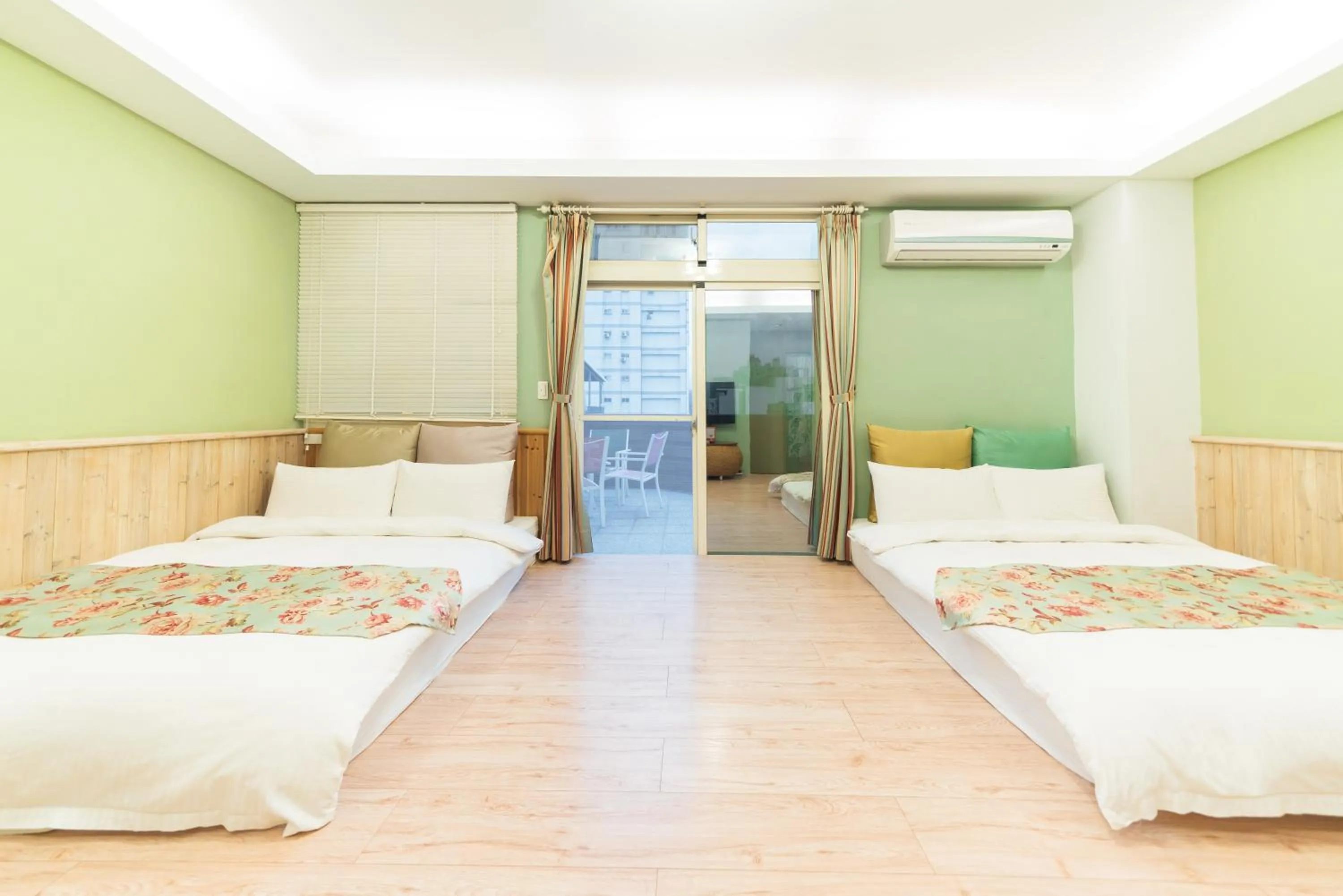 Bed in Story Inn City