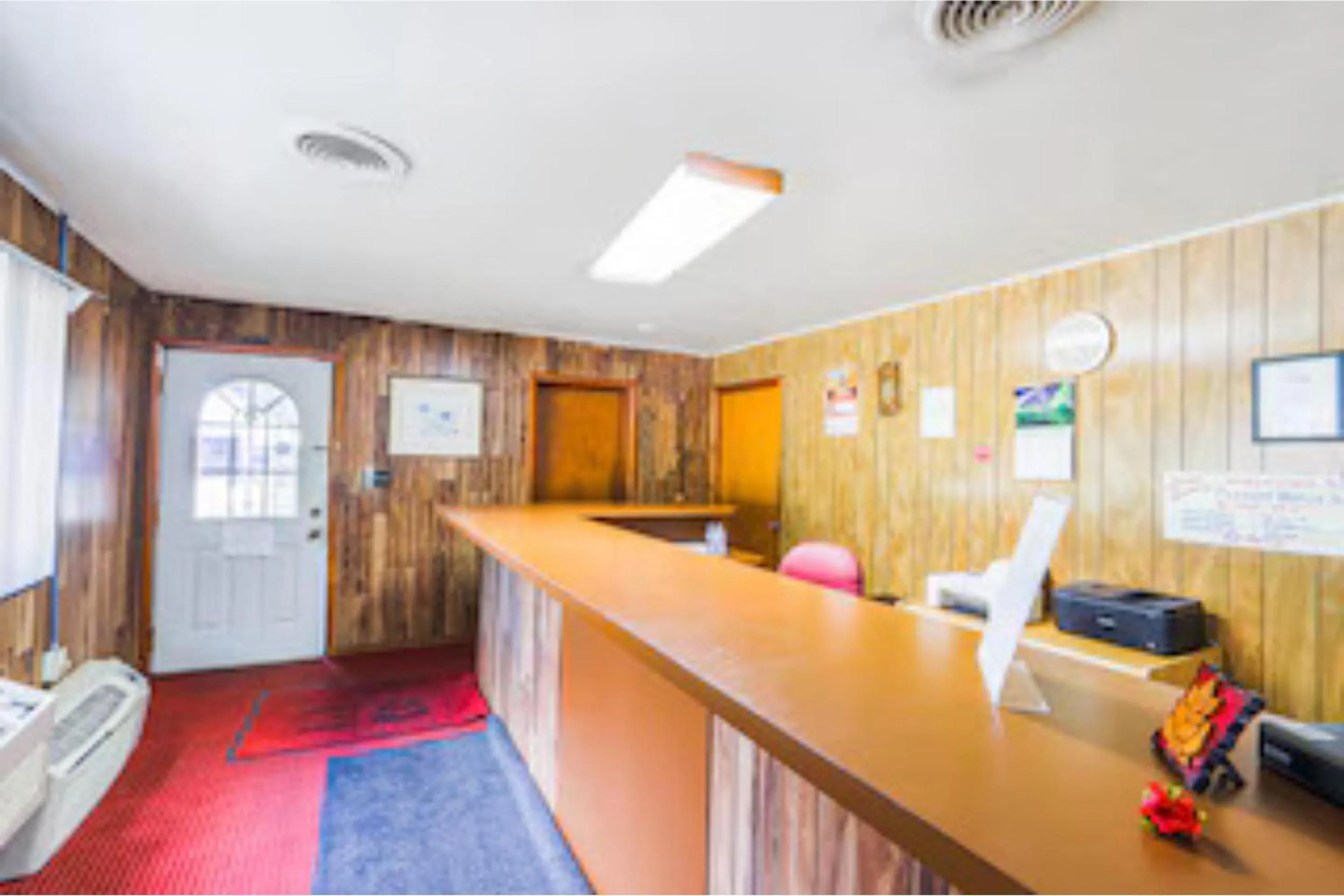 Lobby or reception in Travelers Inn by OYO Beaver, Hwy 19