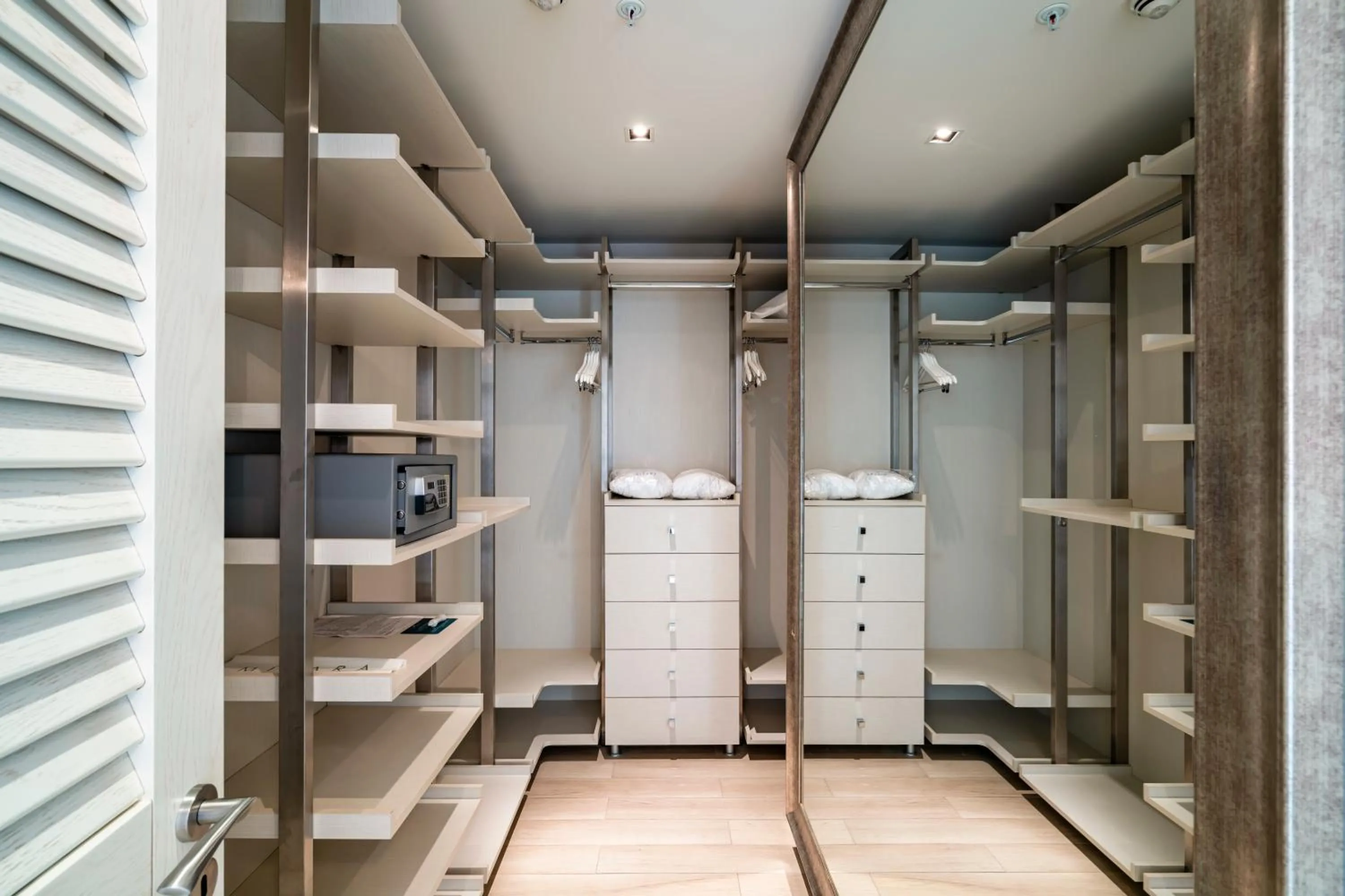 Decorative detail in Mivara Luxury Bodrum