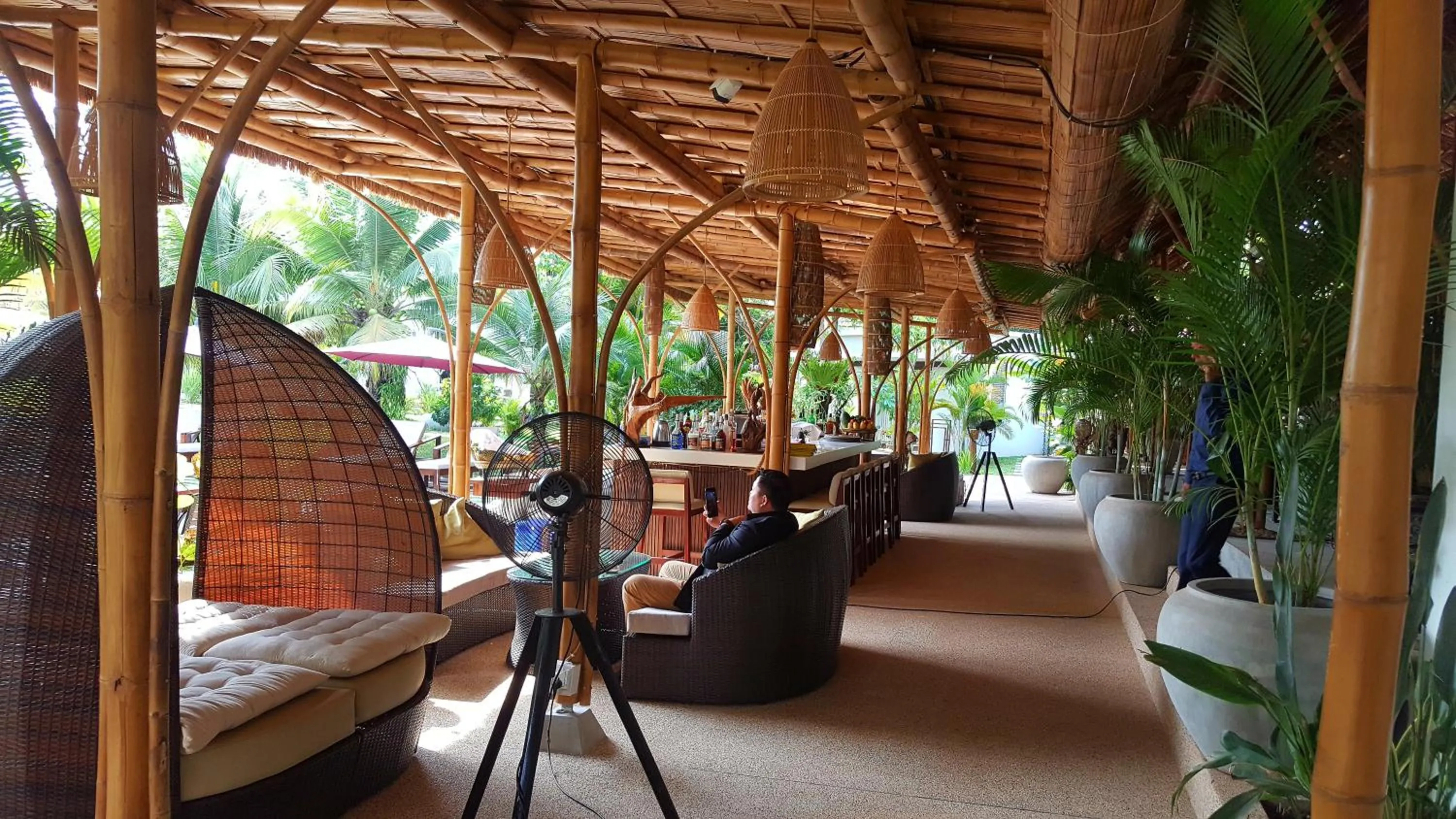 Restaurant/places to eat in Sahaa Beach Resort