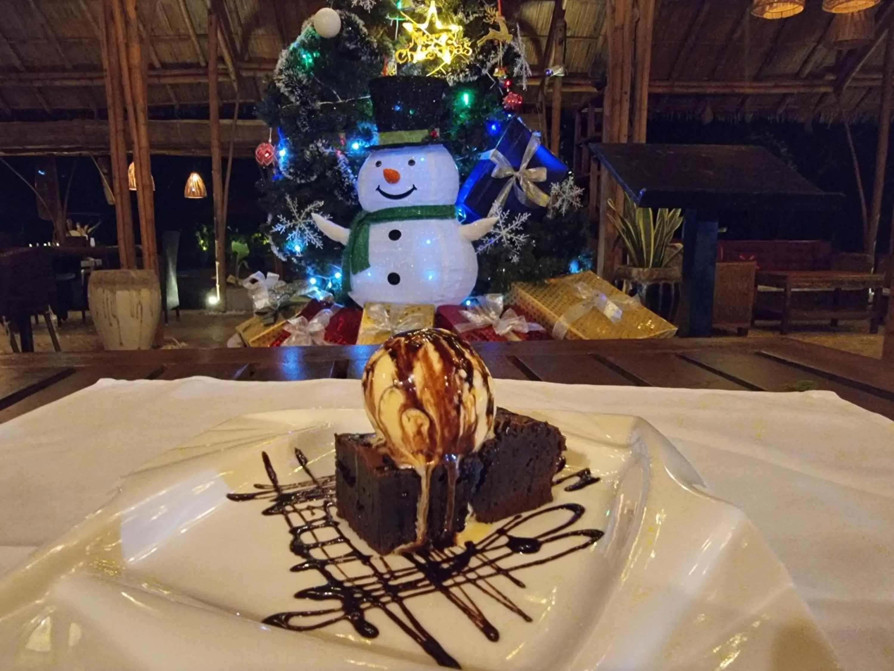 Food in Sahaa Beach Resort