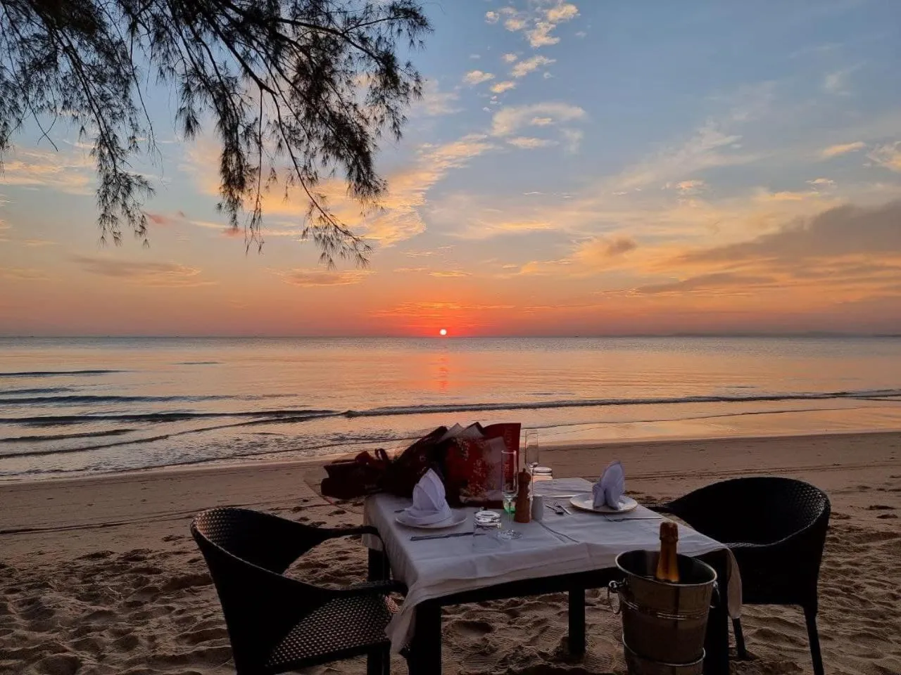 Sunset in Sahaa Beach Resort