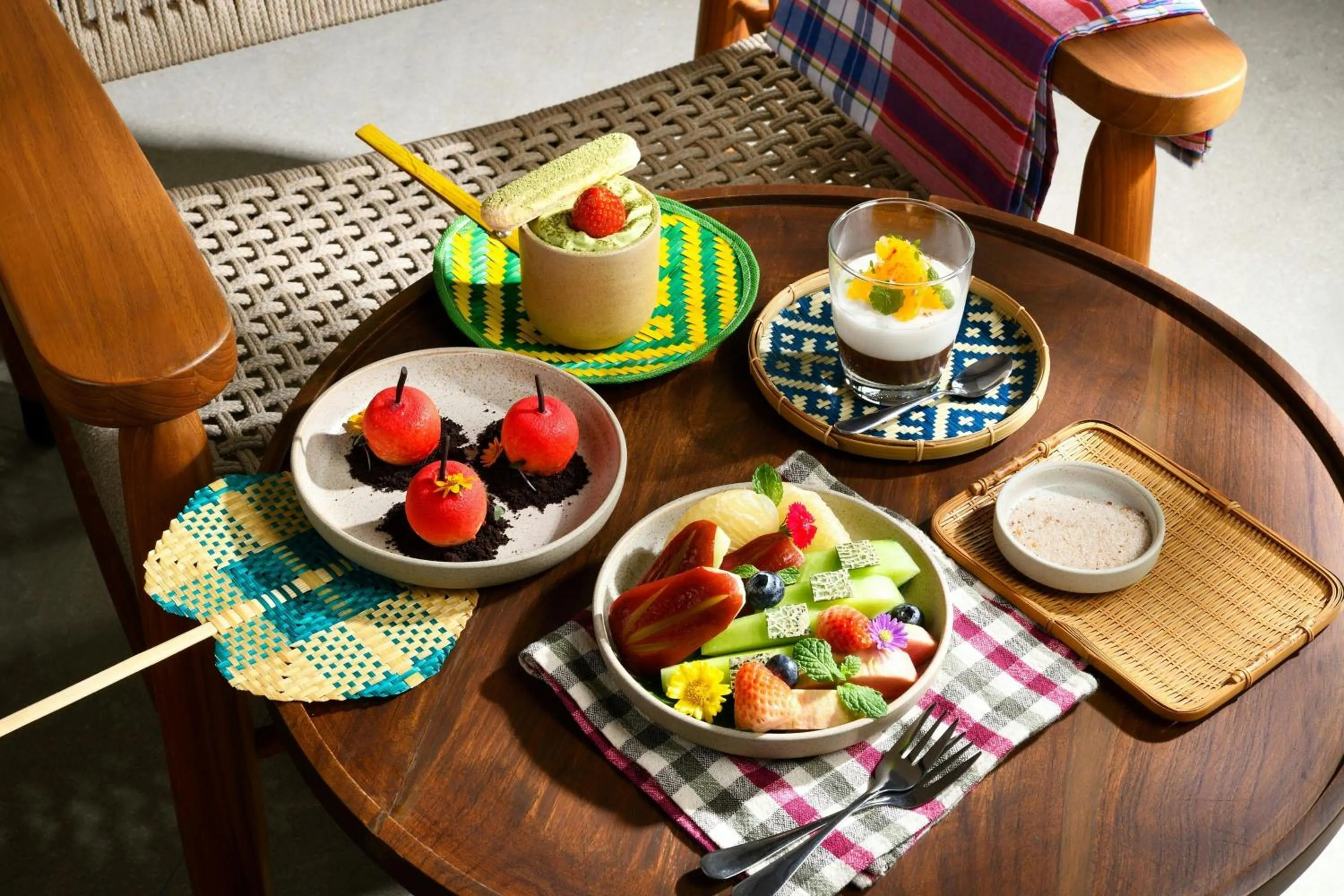 Lounge or bar in Moxy Bangkok Ratchaprasong