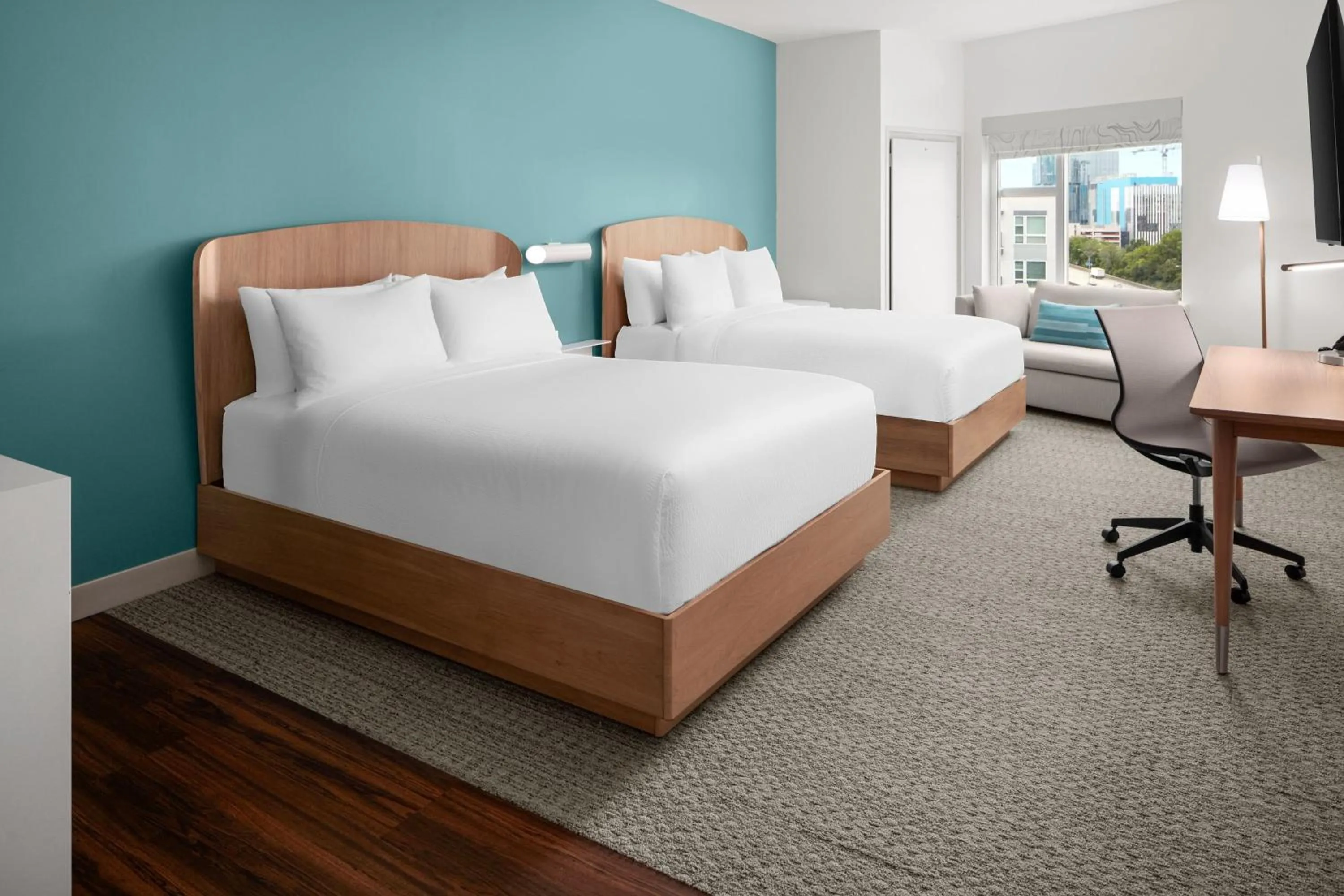 Photo of the whole room, Bed in Element Charlotte Uptown