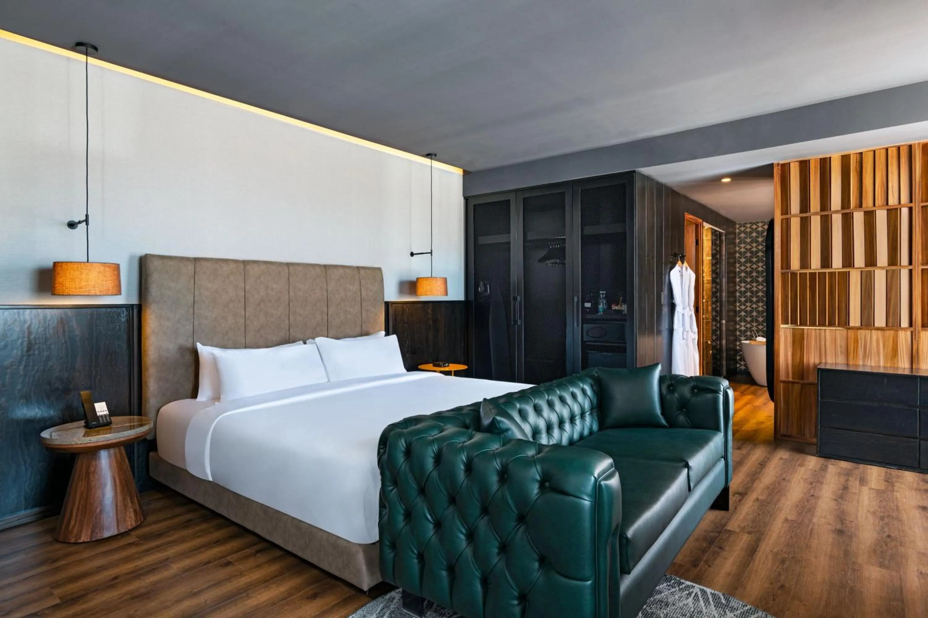 Photo of the whole room, Bed in Vetta, Distrito Uno, Autograph Collection