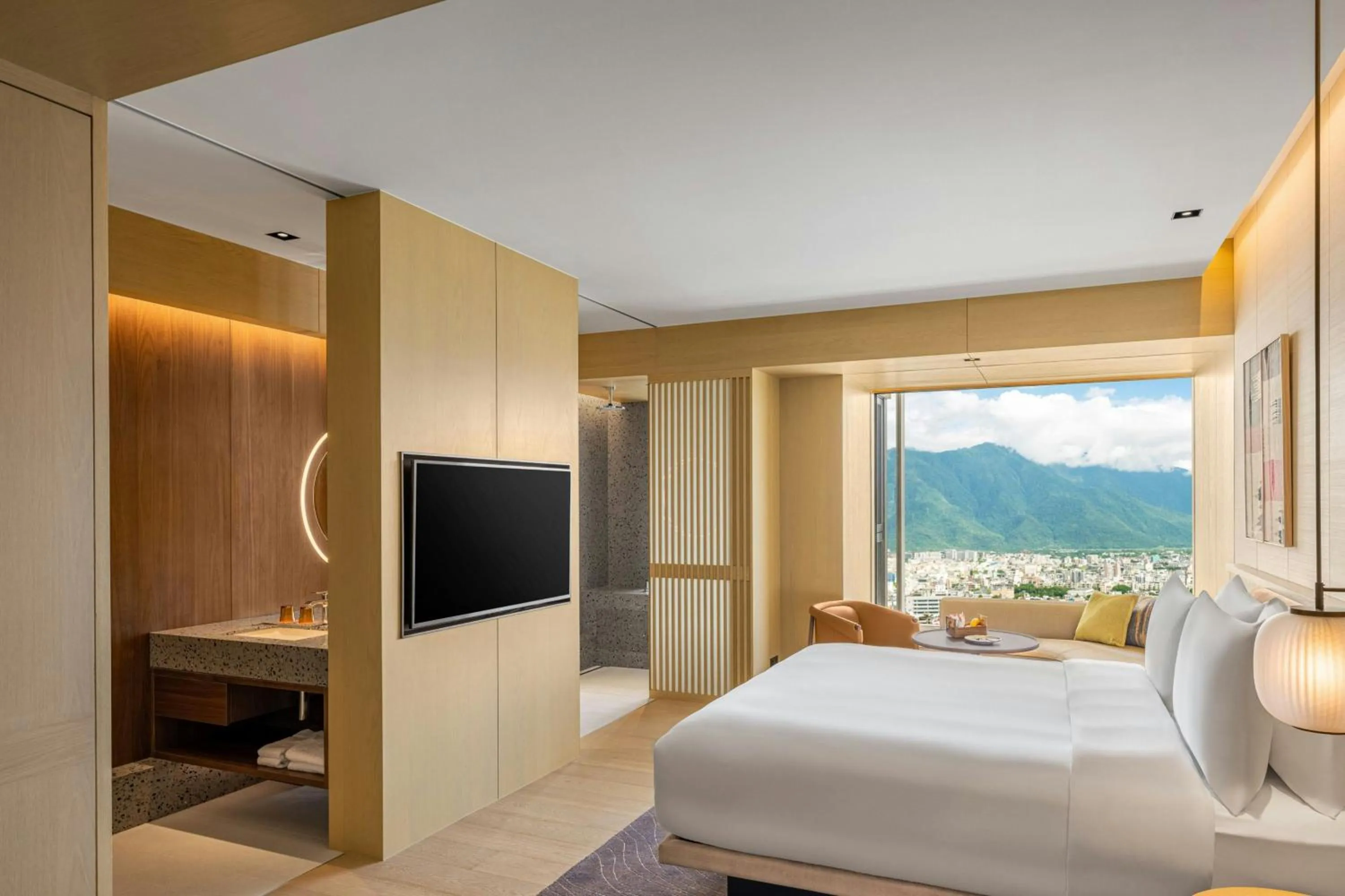 Photo of the whole room, Bed in Le Meridien Hualien Resort