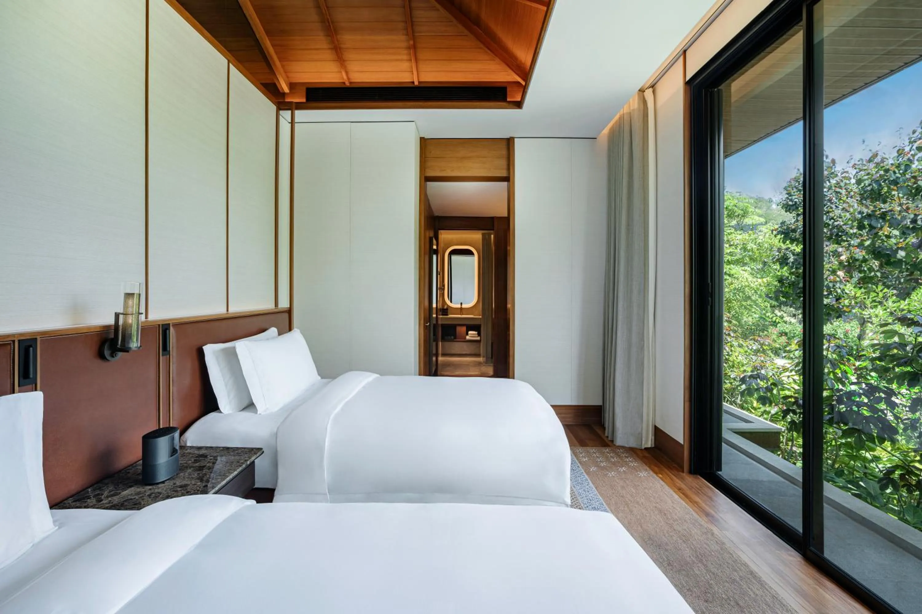 Bed in TA’AKTANA, a Luxury Collection Resort & Spa, Labuan Bajo