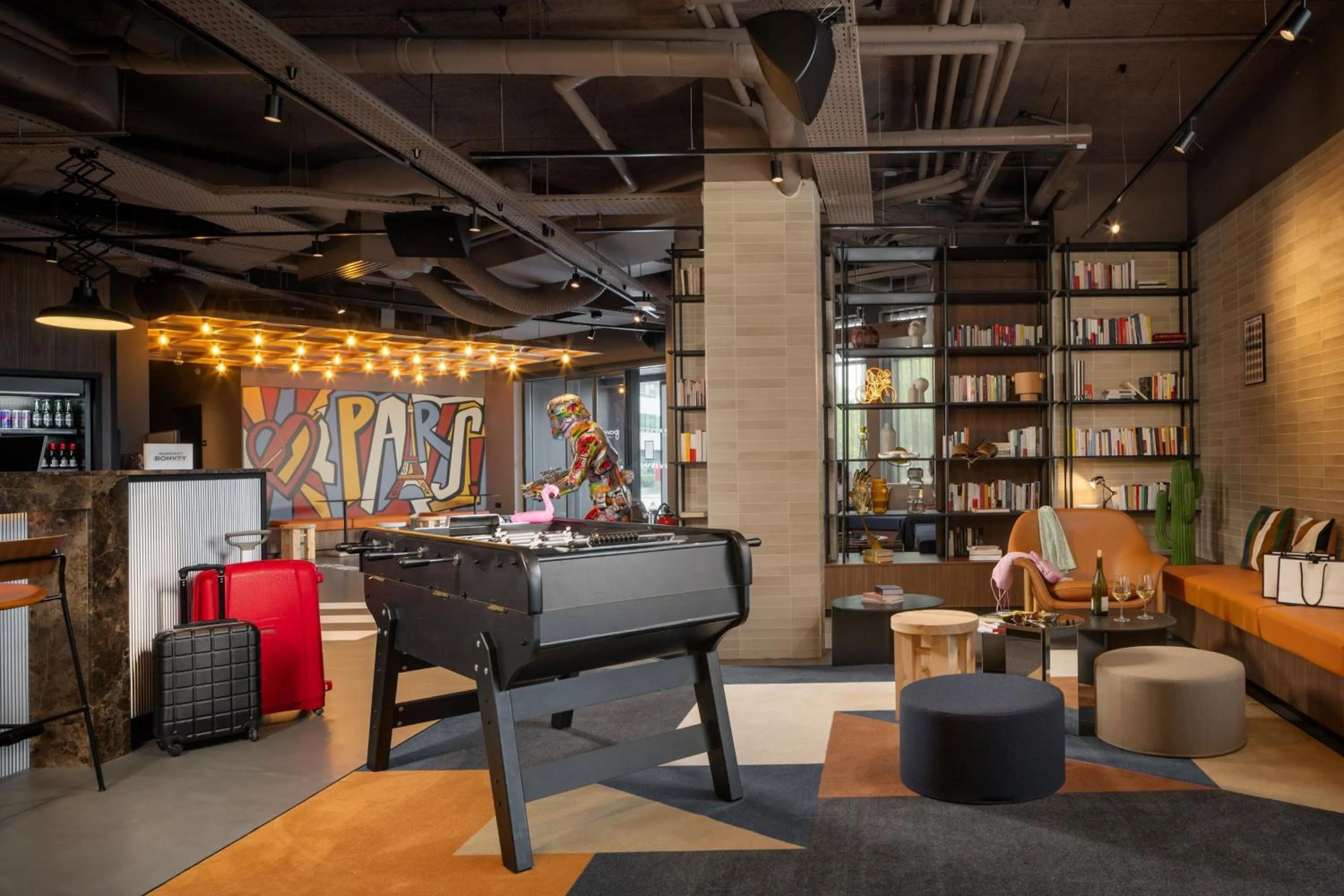 Lobby or reception in Moxy Paris Clamart