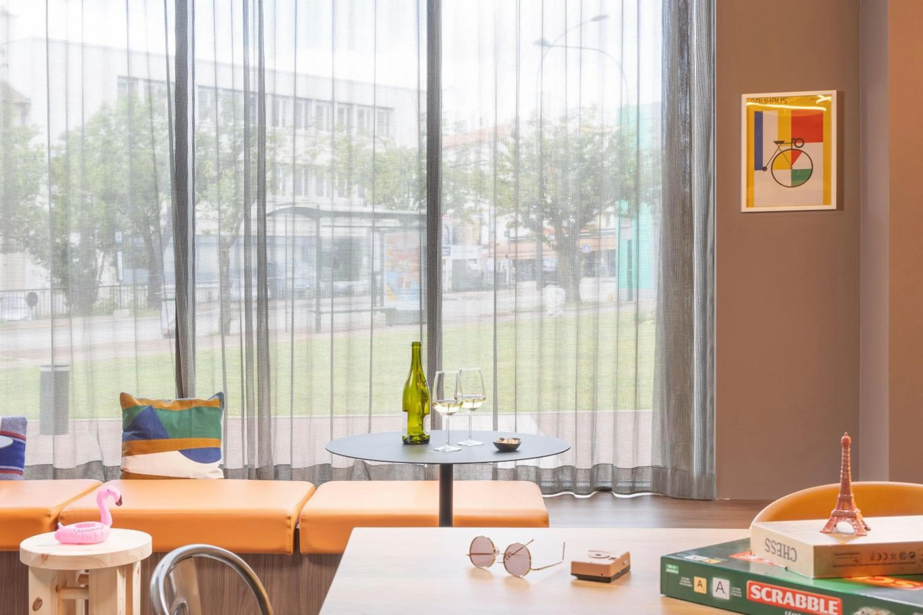 Lobby or reception in Moxy Paris Clamart