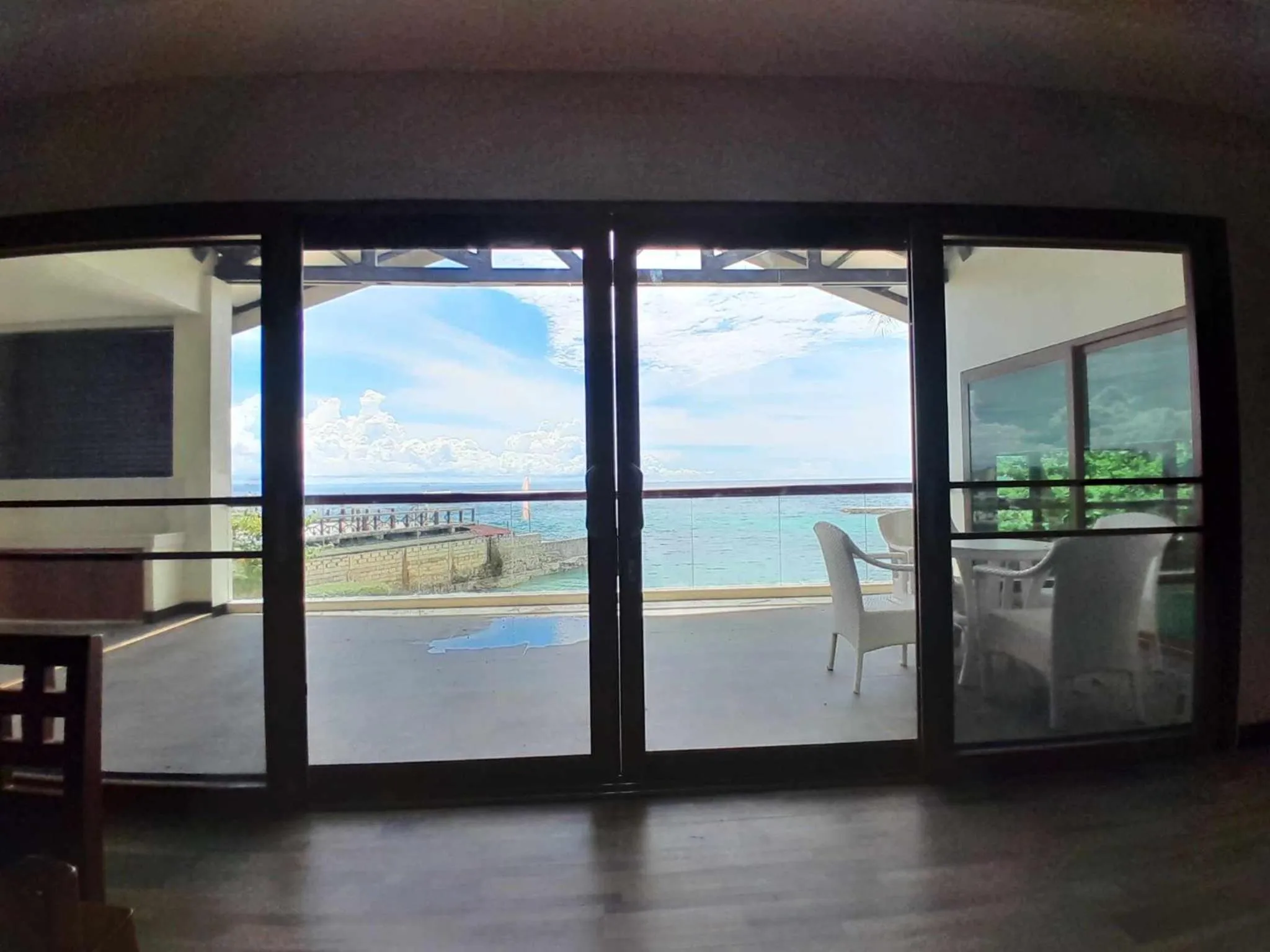 Cuna Mangodlong Paradise Beach Resort