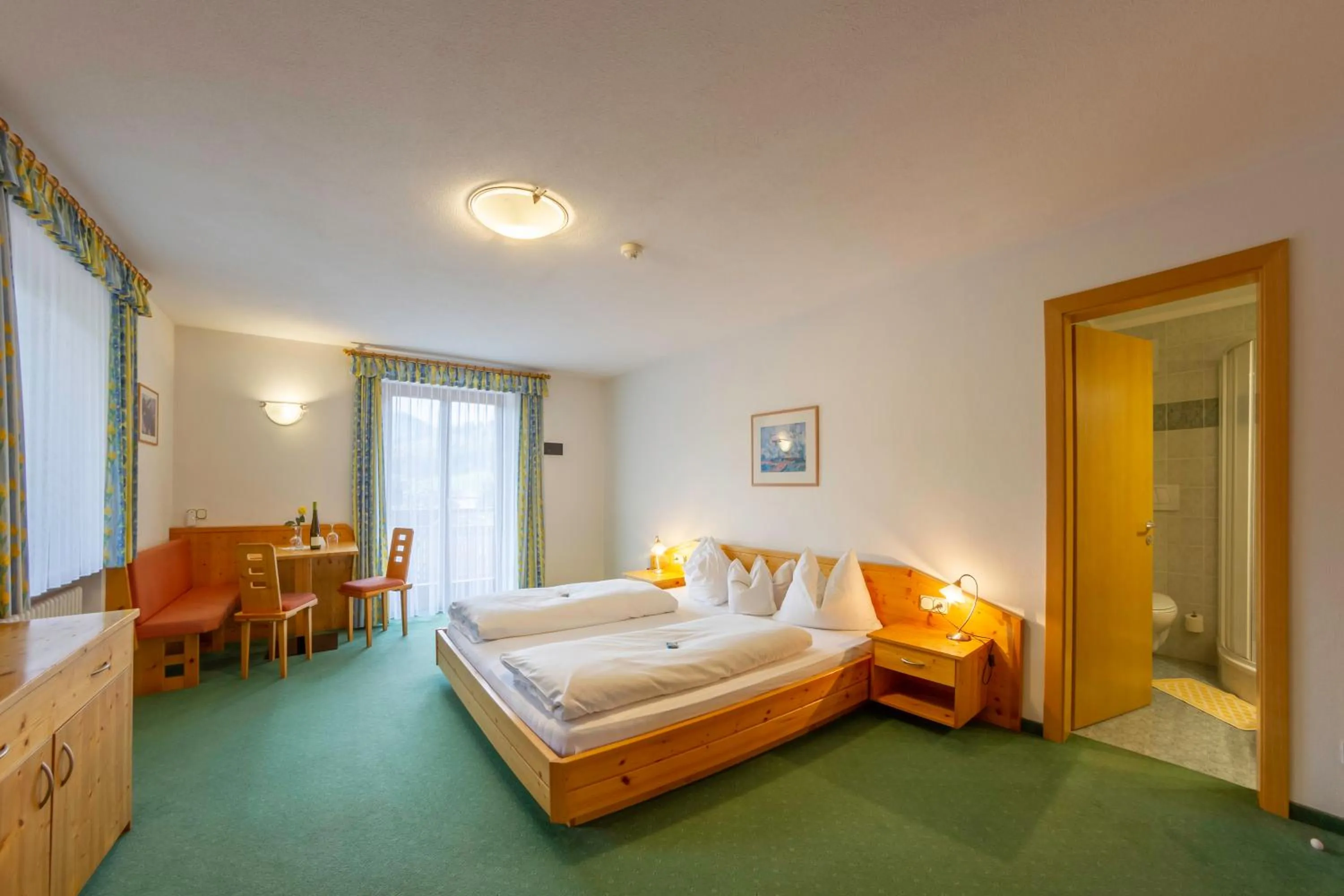 Bed in Hotel Garni Angerer