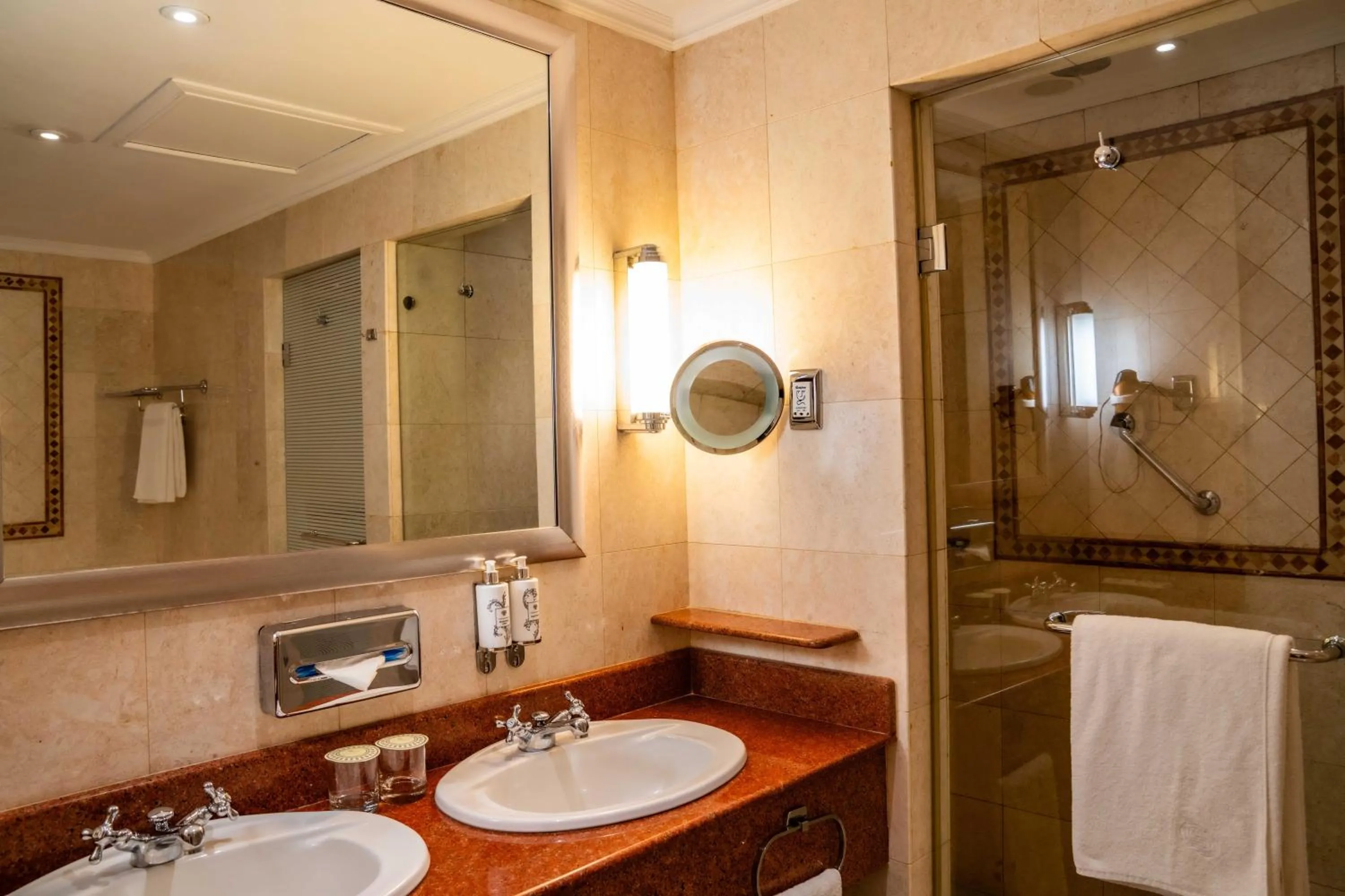 Shower in Polana Serena Hotel