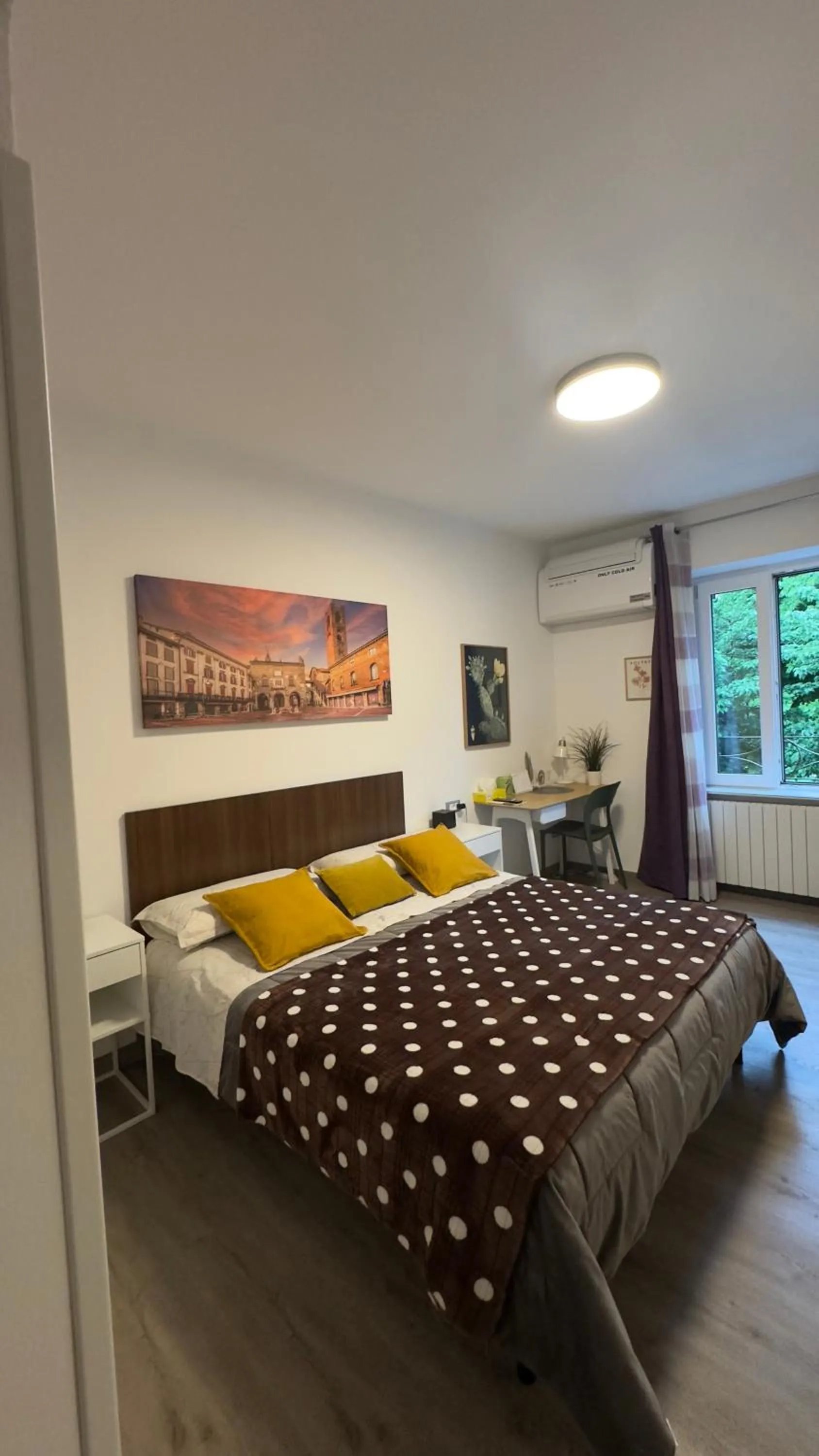 Bed in Smart House Rental Rooms FREE PARKING