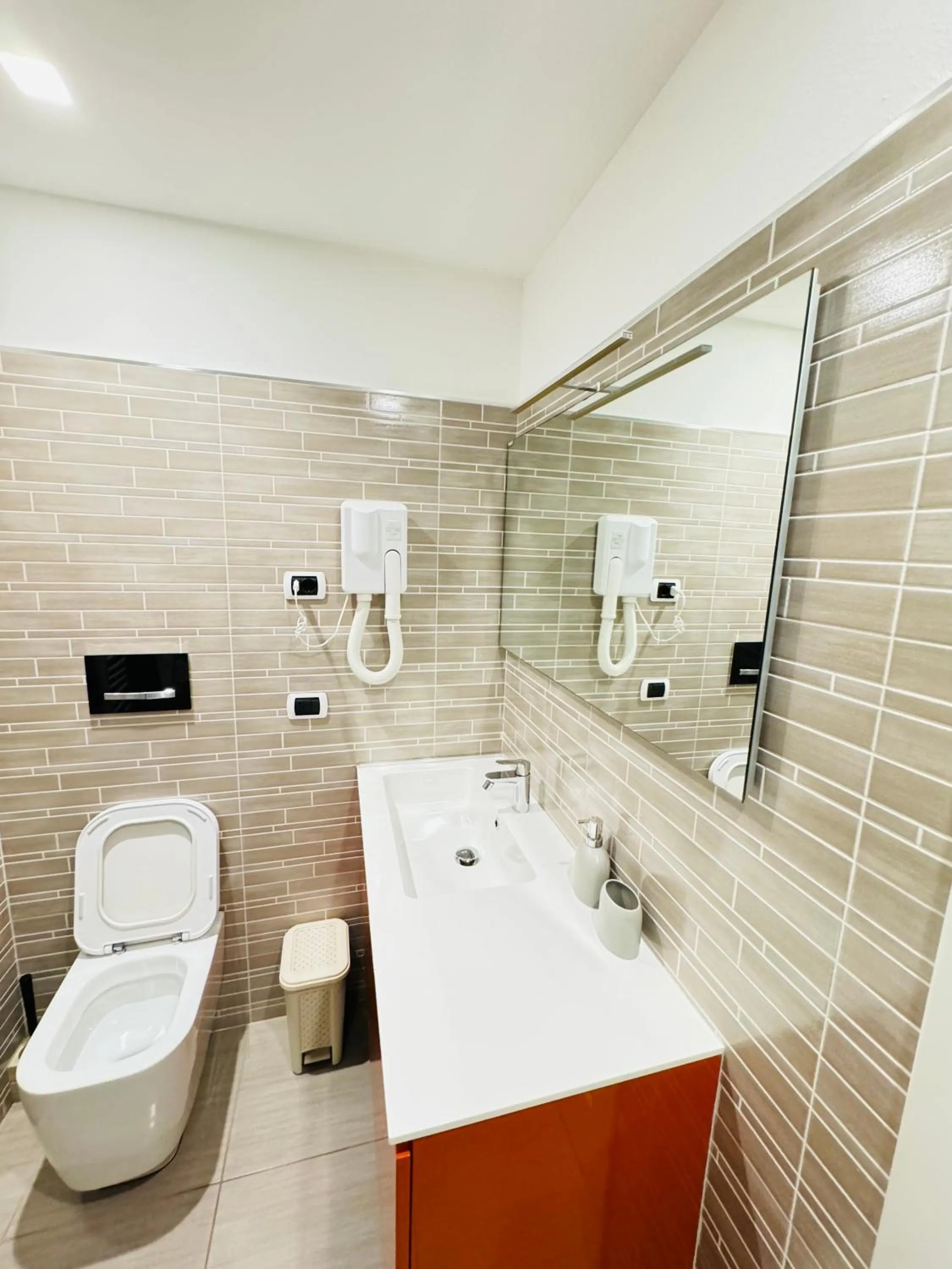 Smart House Rental Rooms FREE PARKING