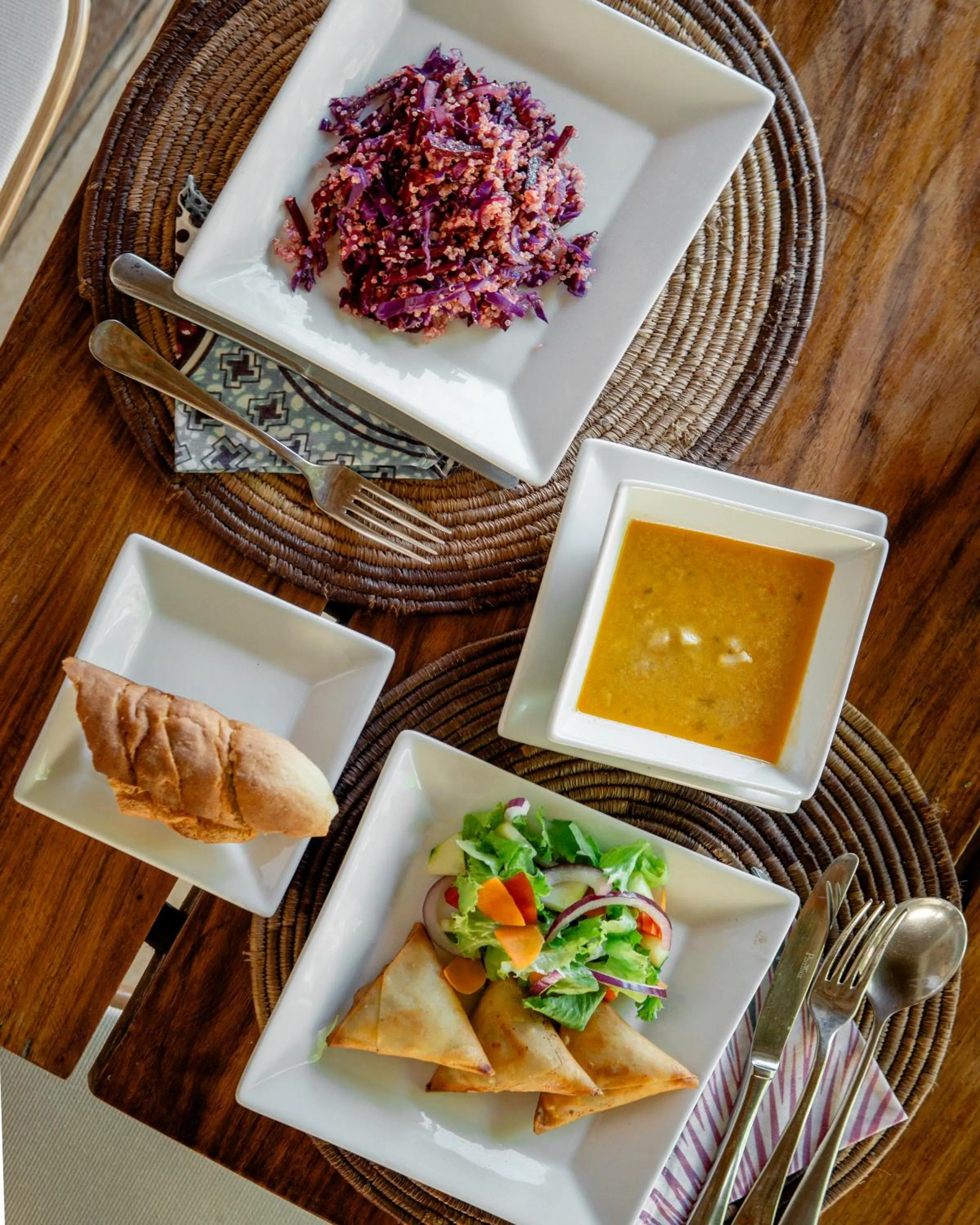 Restaurant/places to eat in Casa Babi