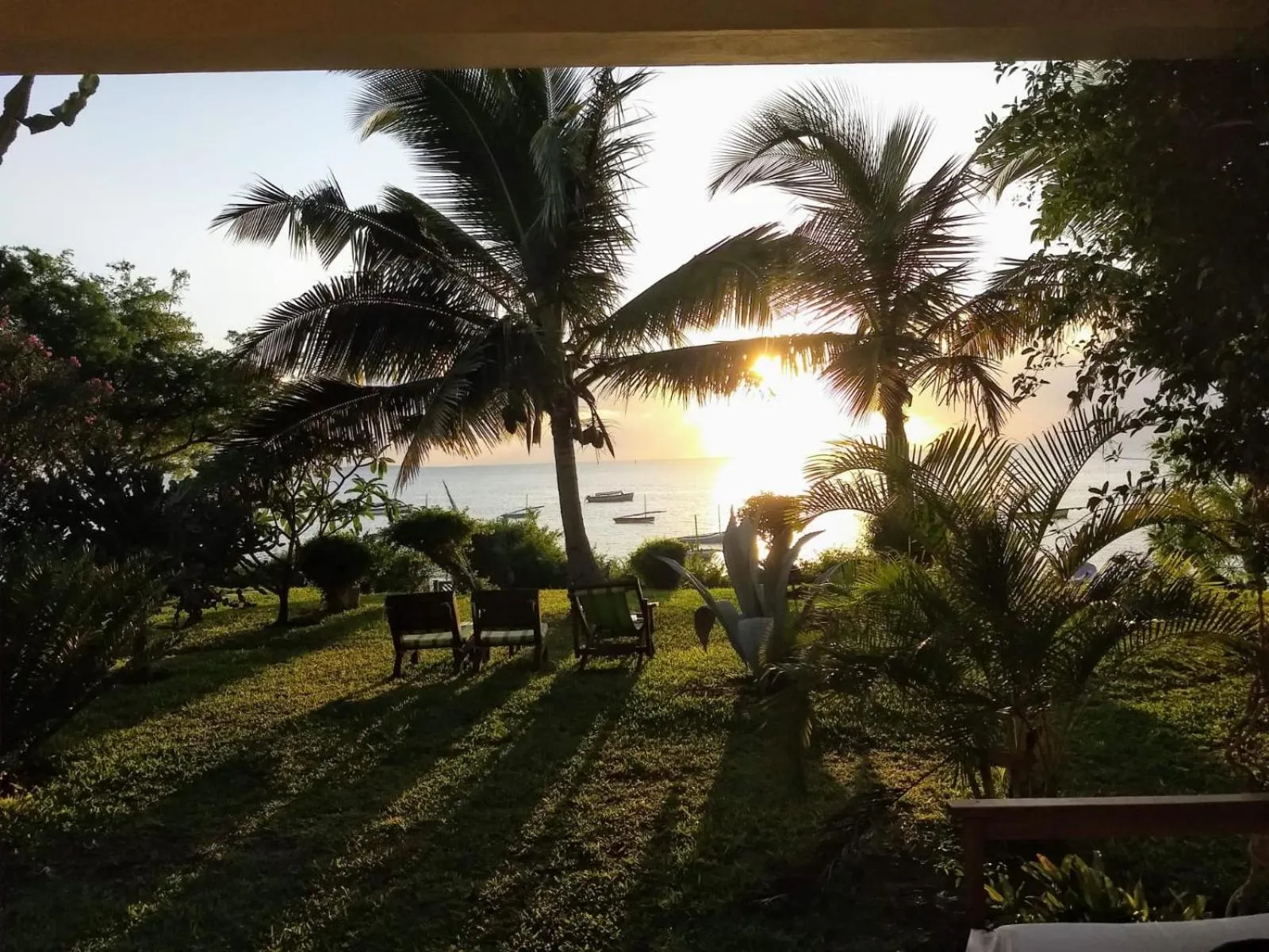 Property building in Casa Babi