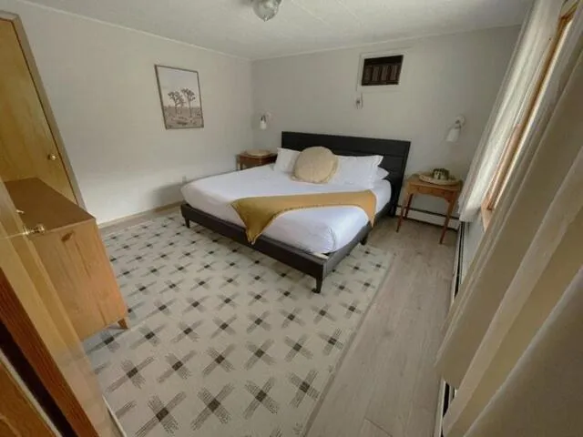 Bed in Berkshire Valley Inn