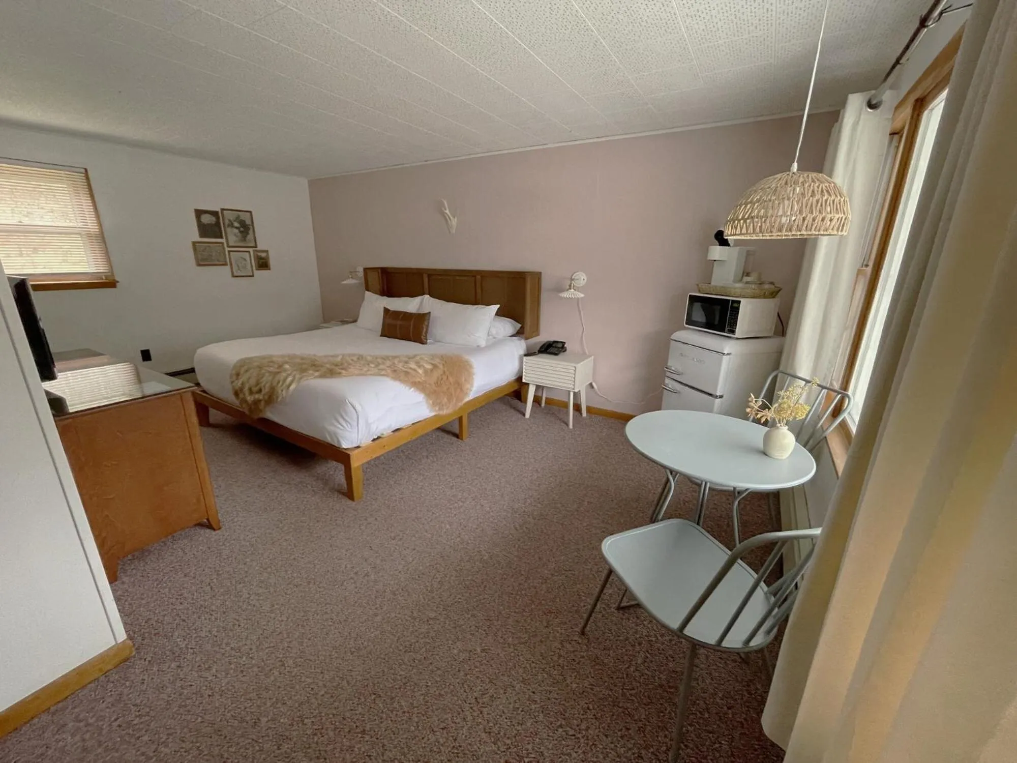 Bed in Berkshire Valley Inn