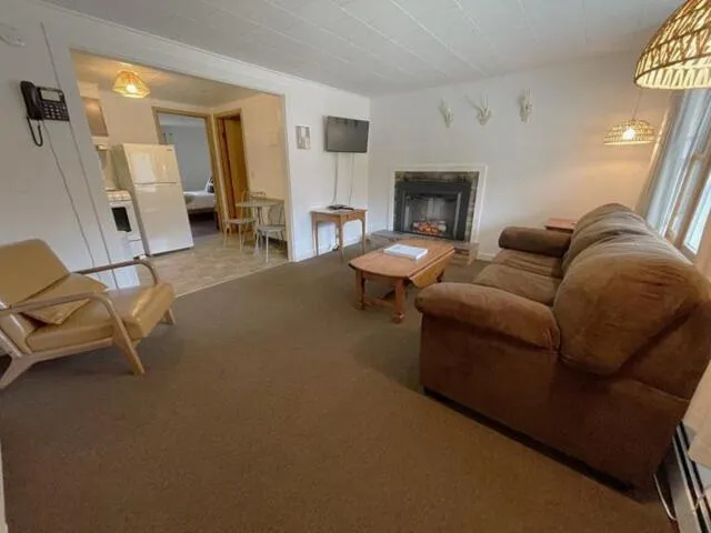 TV and multimedia in Berkshire Valley Inn